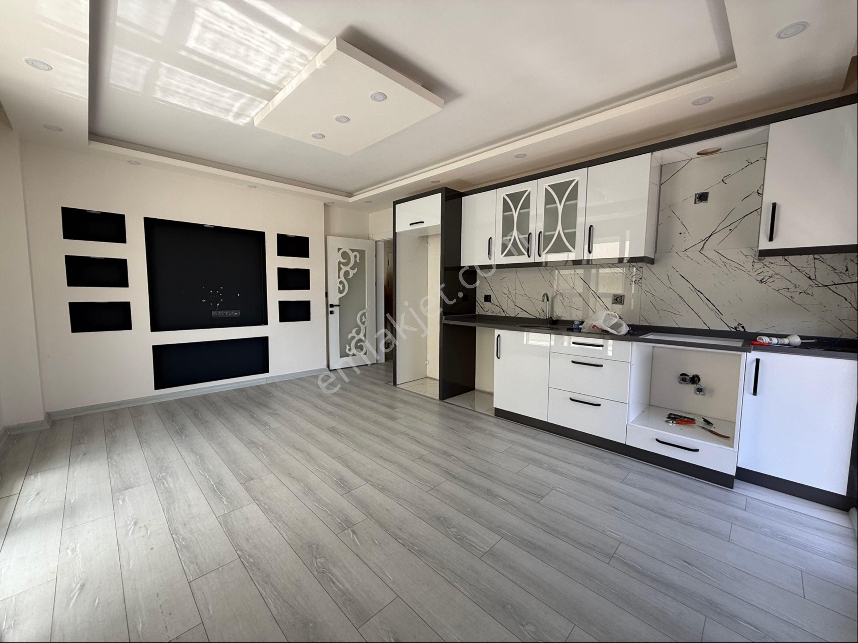 Didim Çarşı Merkez De 2+1 Ara Kat Satılık Daire