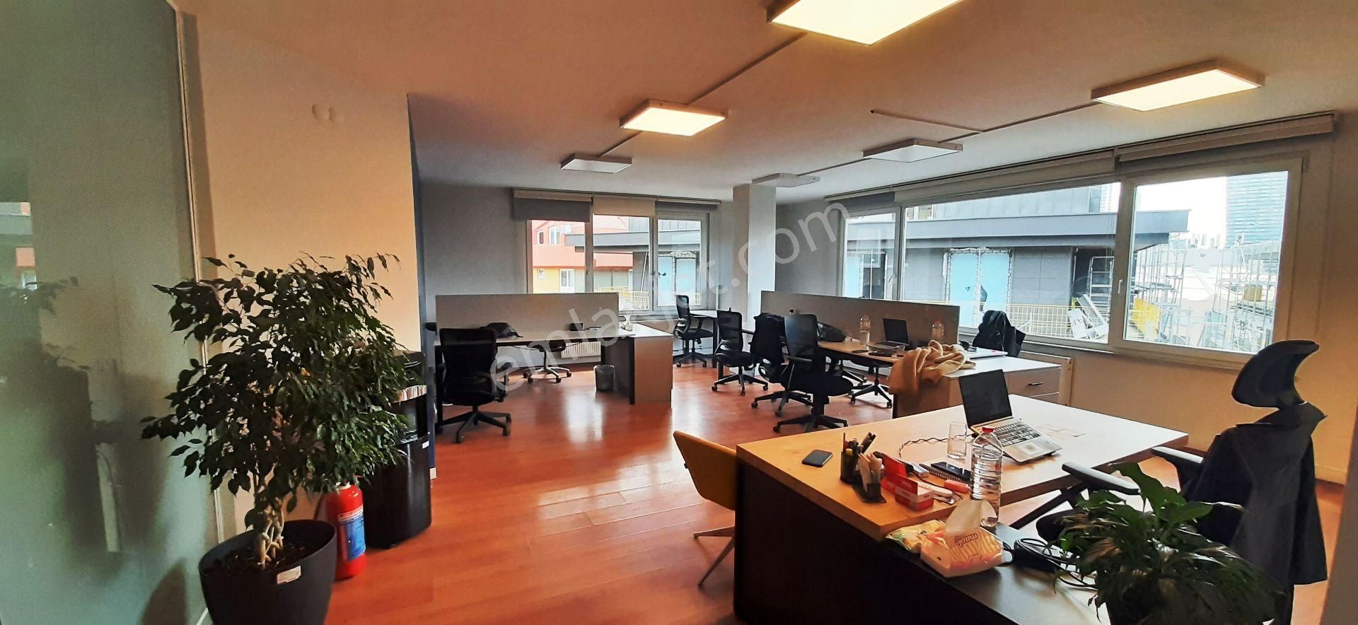 Mecidiyeköy Merkezde Çelik İşmerkezinde 160 M2 Kiralık 4+1 - Görsel 2