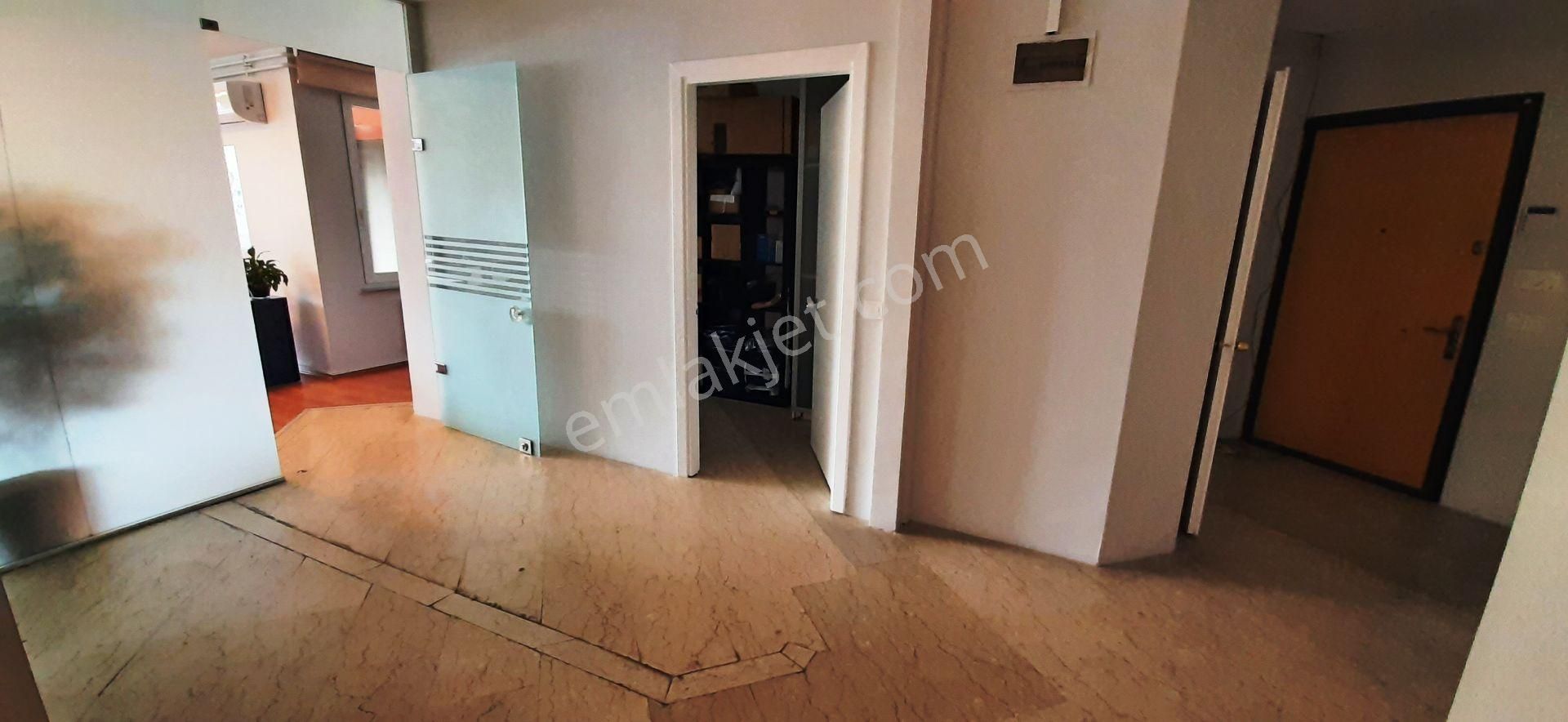 Mecidiyeköy Merkezde Çelik İşmerkezinde 160 M2 Kiralık 4+1 - Görsel 11