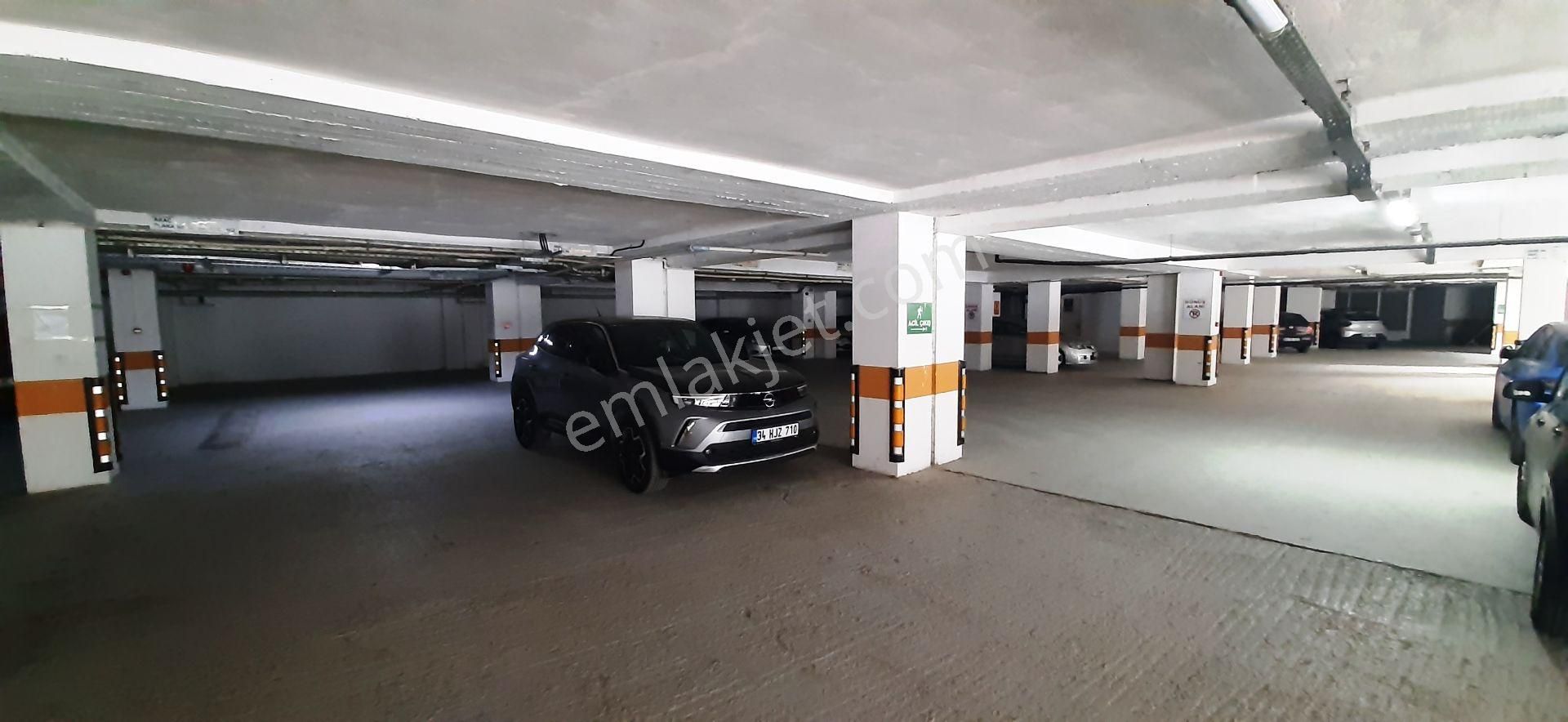 Mecidiyeköy Merkezde Çelik İşmerkezinde 160 M2 Kiralık 4+1 - Görsel 32