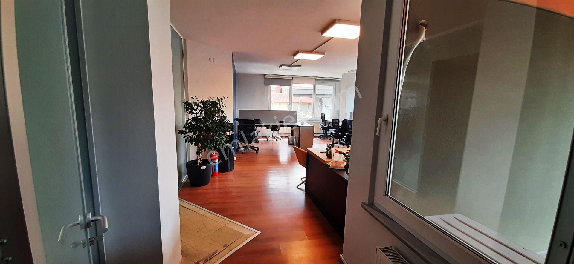 Mecidiyeköy Merkezde Çelik İşmerkezinde 160 M2 Kiralık 4+1 - Görsel 15