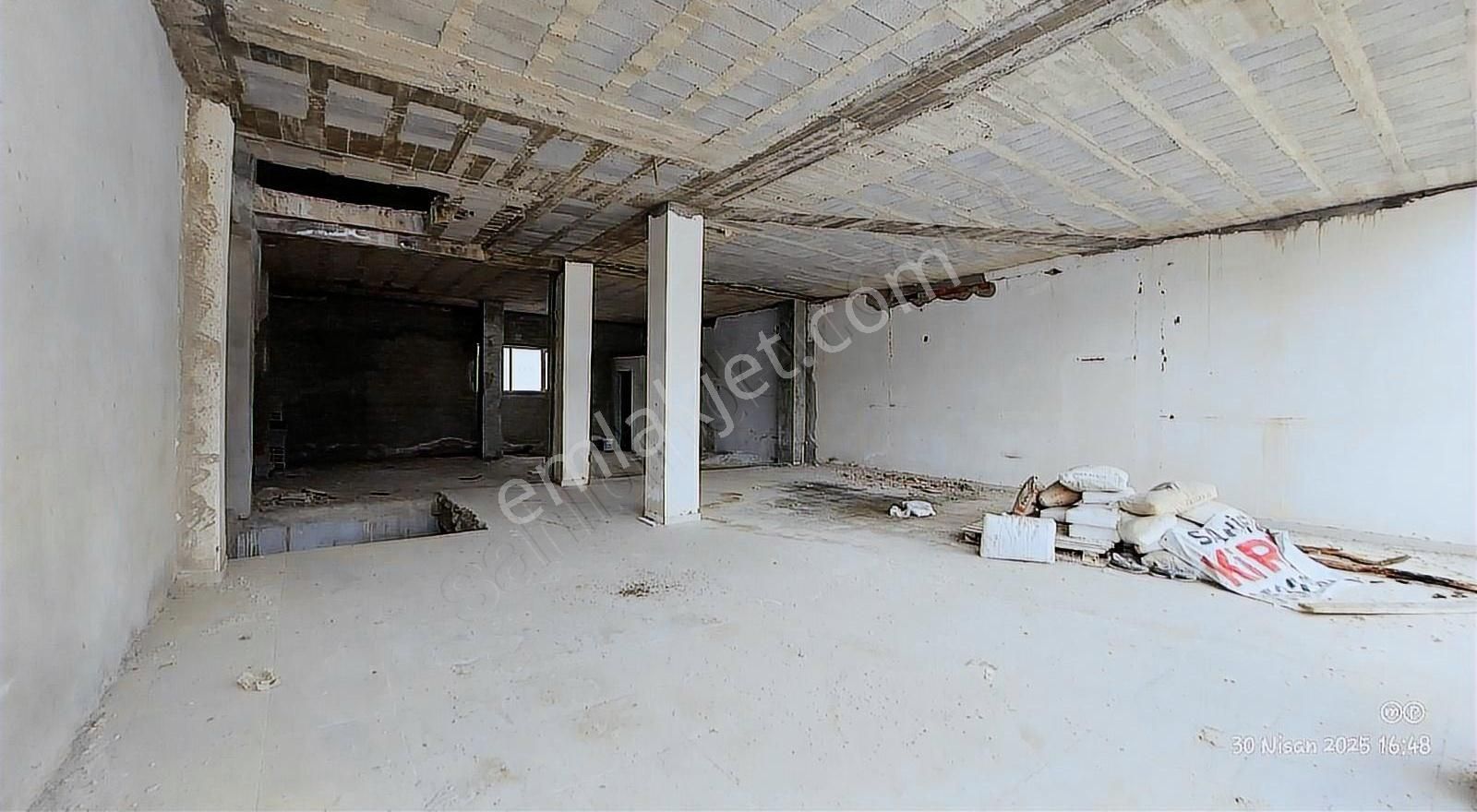 Sarıçam Osmangazi De 3 Katlı Kiralık İş Yeri