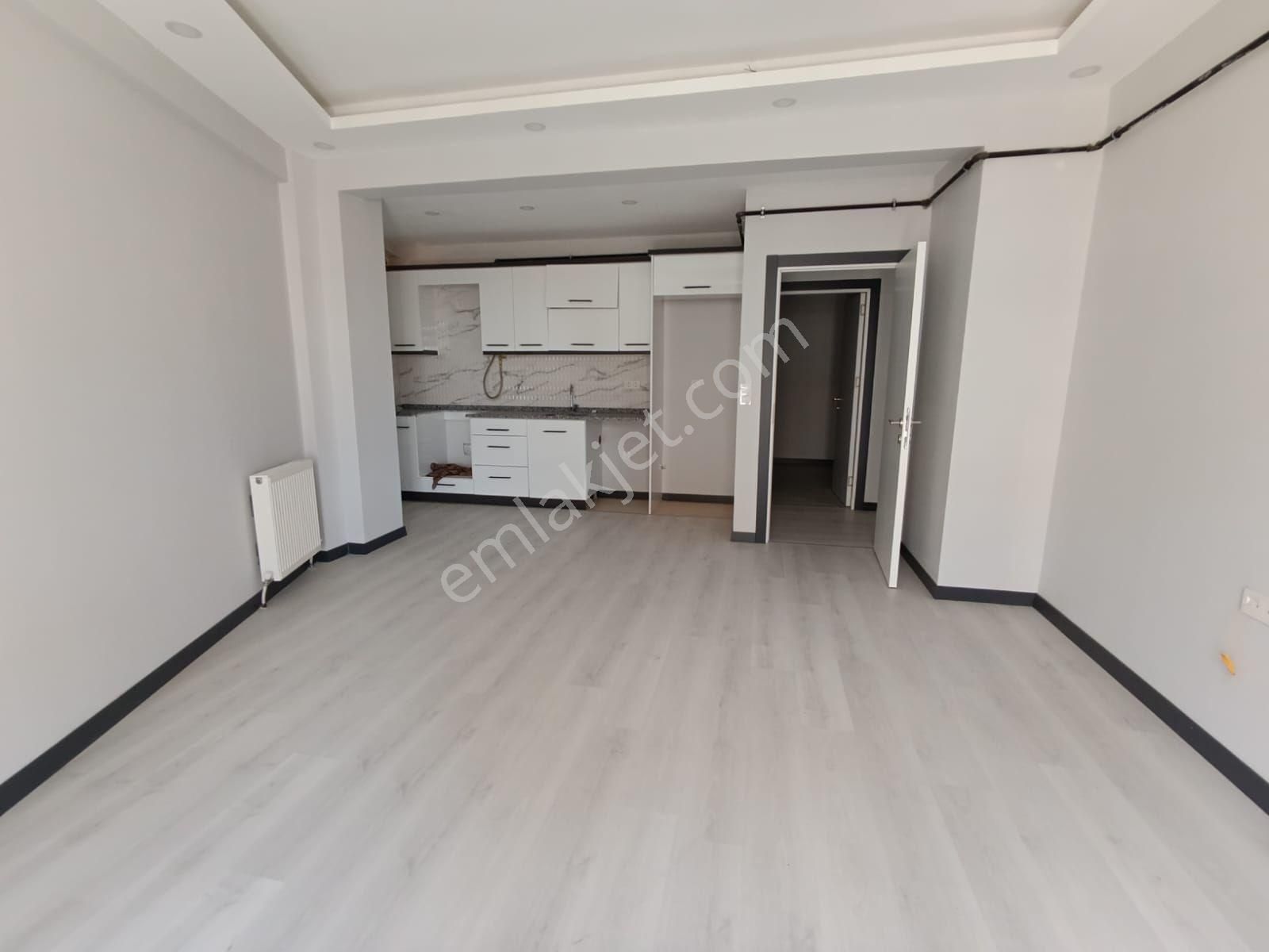 Balıkesir Altıeylül Sütlüce Mh Sıfır Eşyasız 2+1 Salonda Mutfaklı Pırlantam Gayrimenkul