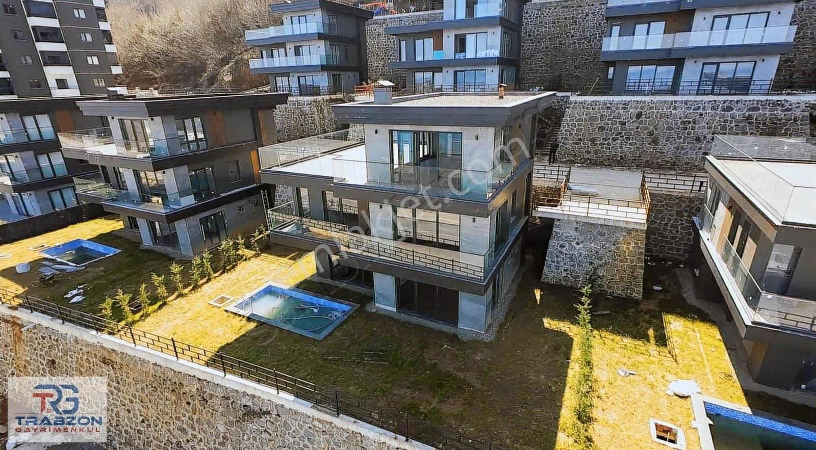 Araklı Konakönünde Sea Park Projesinde Satılık Muhteşem Villa
