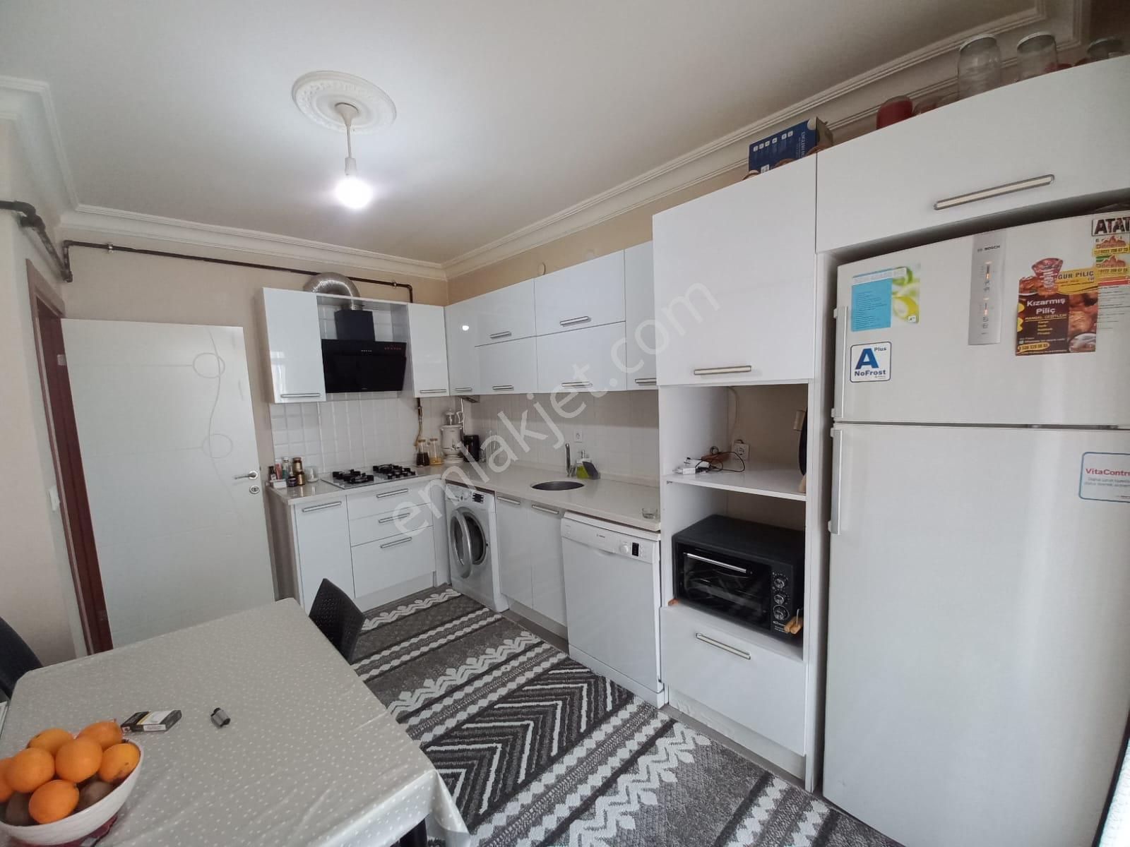 Emek Mahallesi Dilek Caddesi Yakını İskanlı Asansörlü 3+1 Daire Sj-78