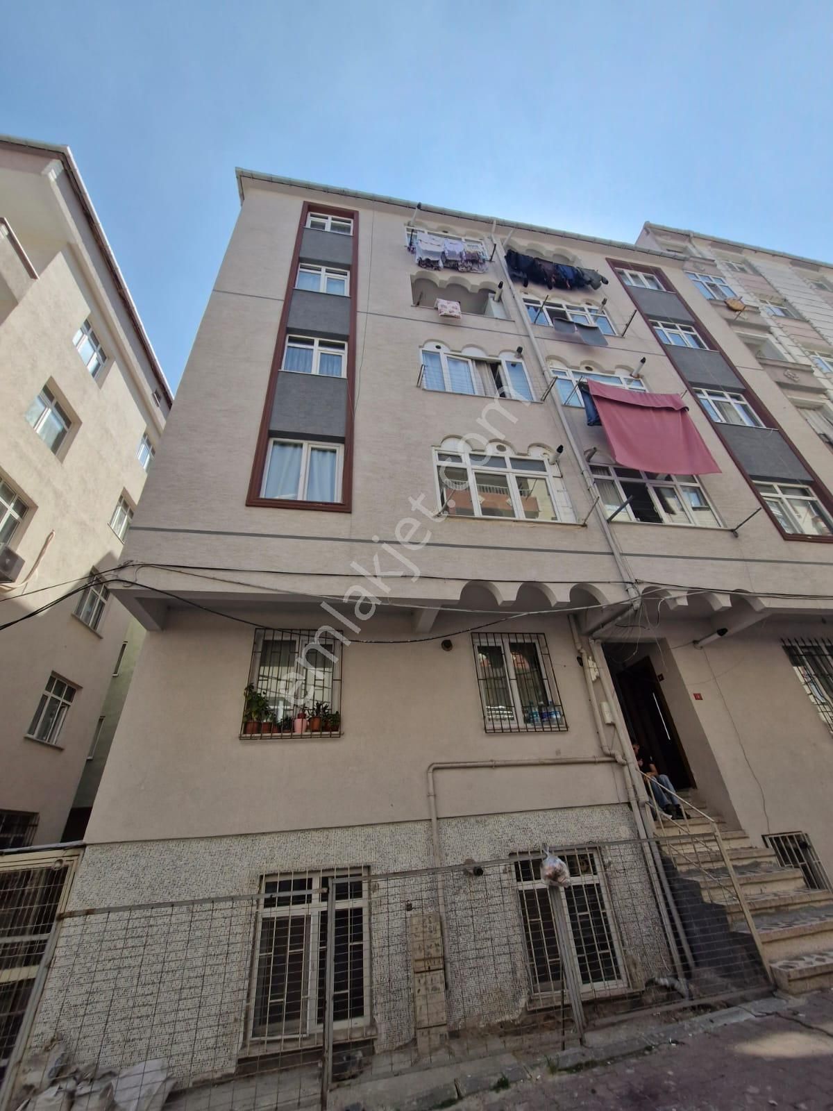 Fatih Emlak Tan 2+1 Bahçe Katı Dogalgaz Konbili Cem Evine Yakın