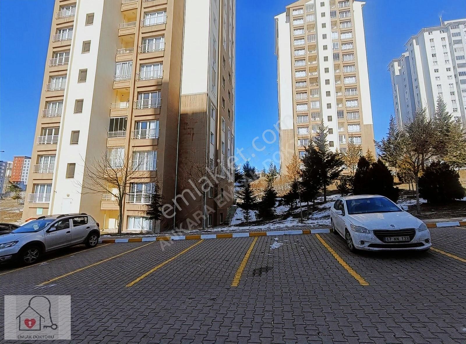 Yapracık 7. Bölgede Şerefiyesi Yüksek Kat Ve Cephede 2+1 Satılık