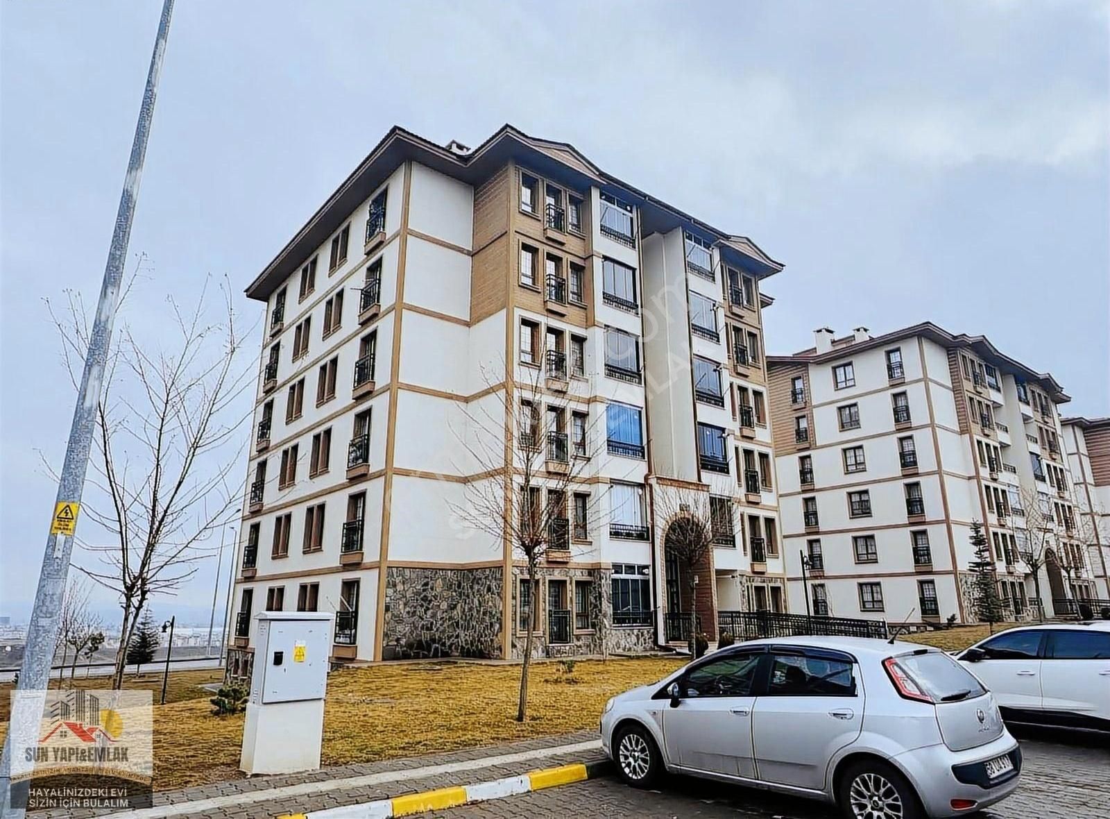 Sun Yapı Emlak Tan Danişment Gazi Tokide Acil Satılık 2+1 Daire