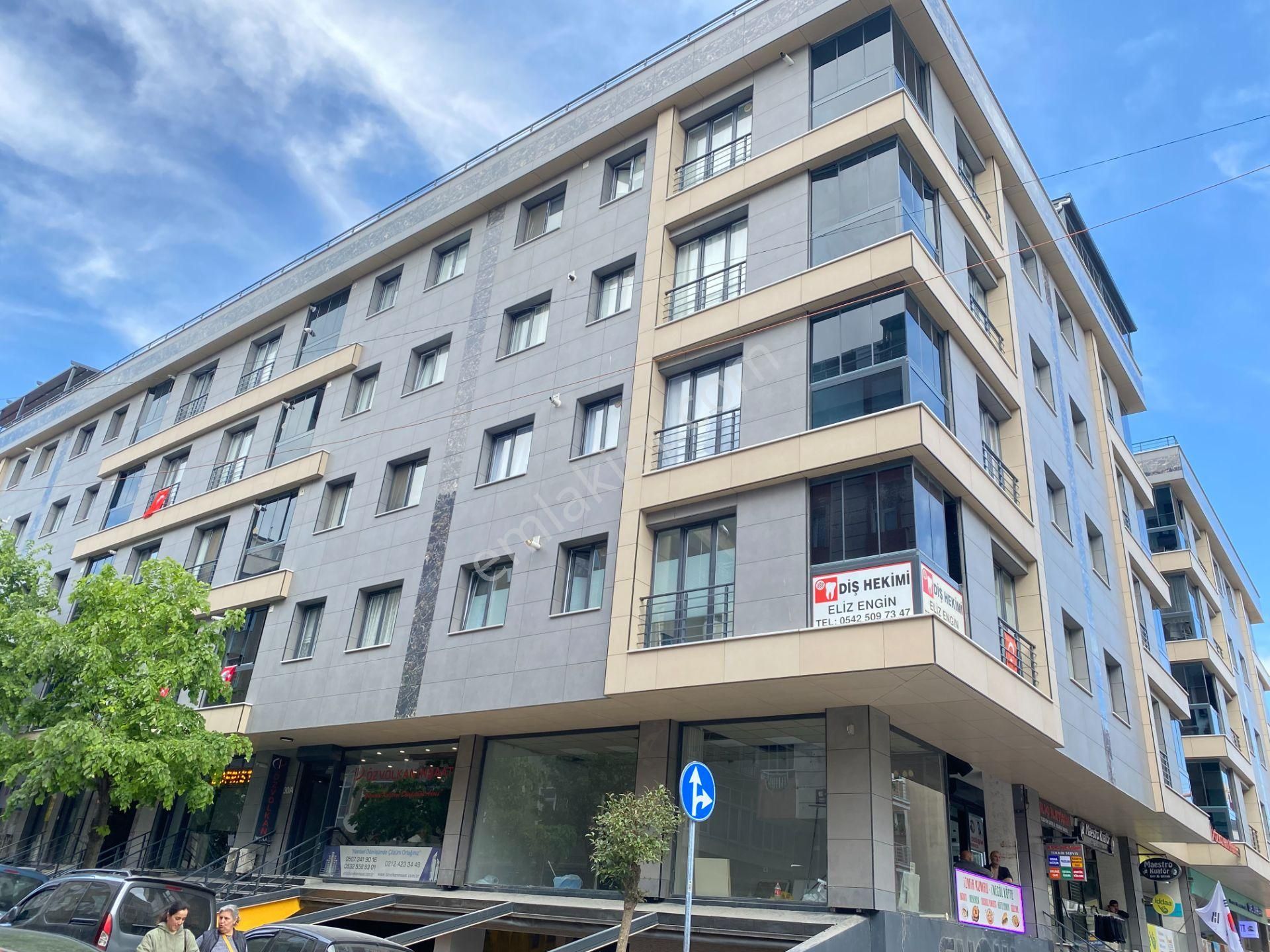 Avcılar Merkezde Asansörlü Otoparklı Net 97m2 2+1 Satılık Daire