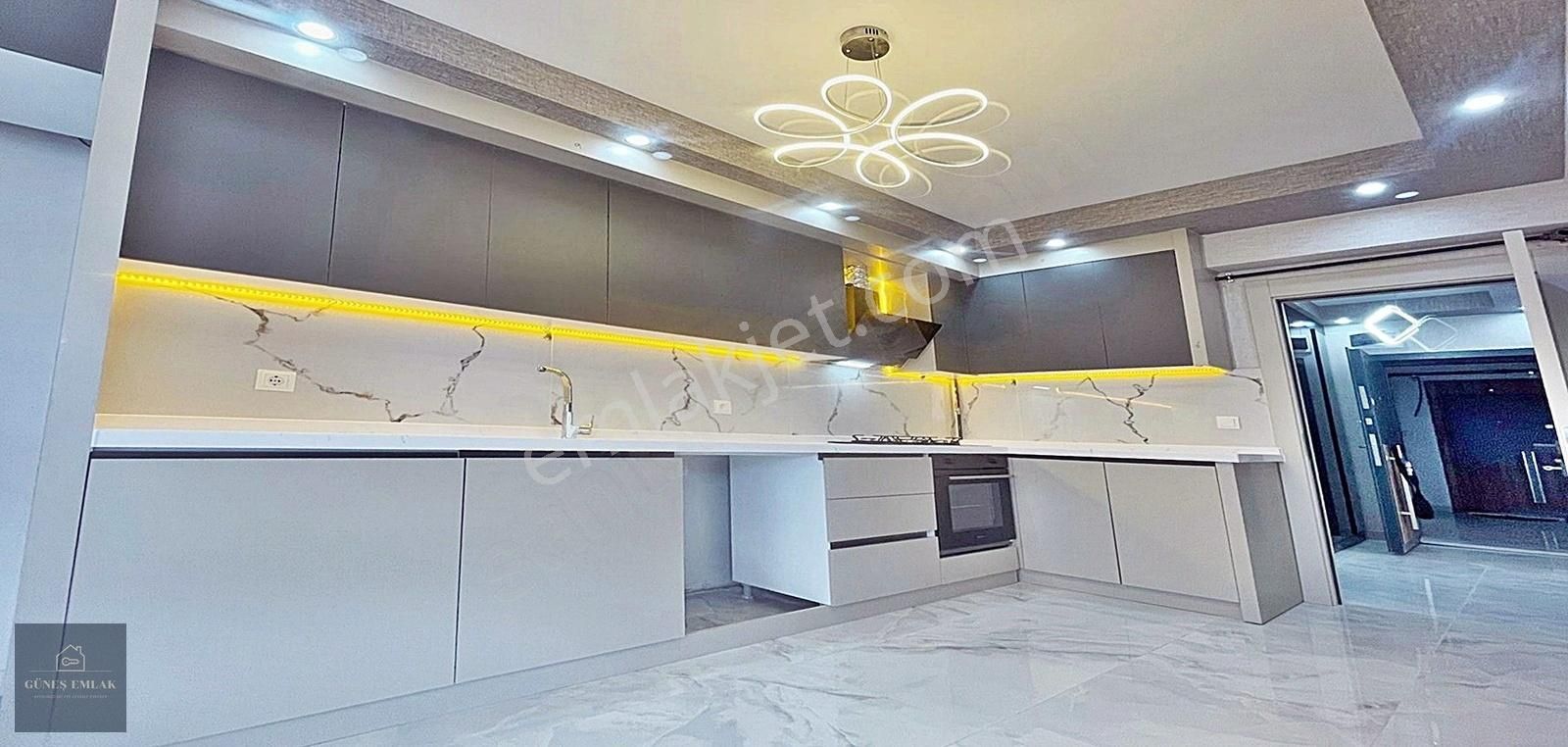 Güneş Emlak Yenikent 3+1 Geniş M2 Ful Yapılı Oturuma Hazır Daire