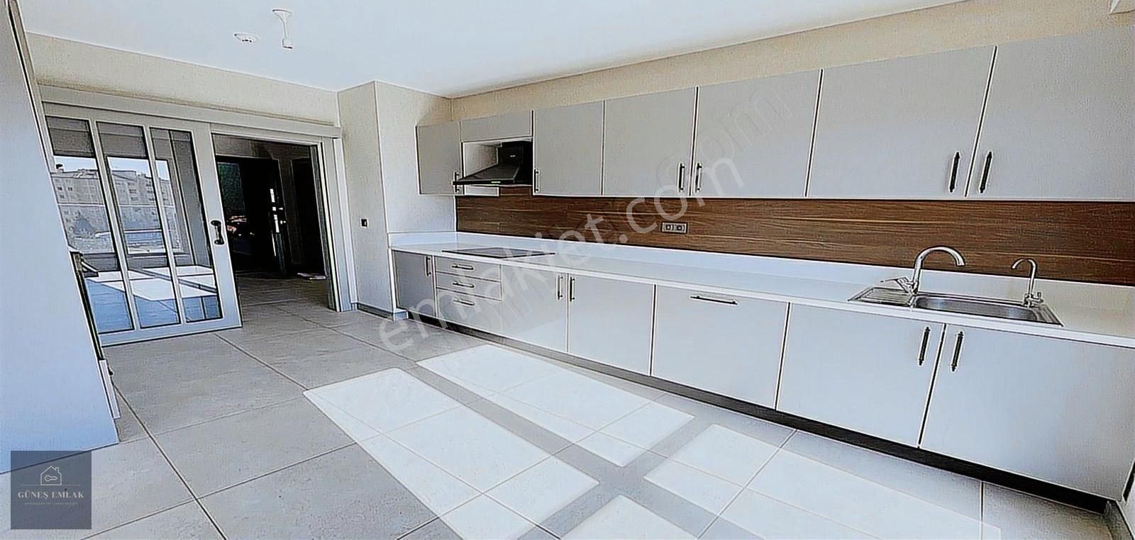 Yenikent Güneş Emlak Natura Sitesinde 3+1son Daireler Kaçırmayın