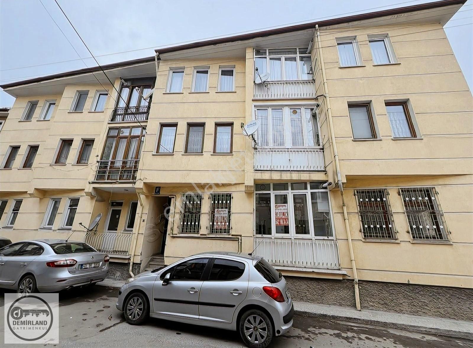 Demirland'dan Kiralık Cemalettin Mahalesinde 2+1 Bakımlı Daire