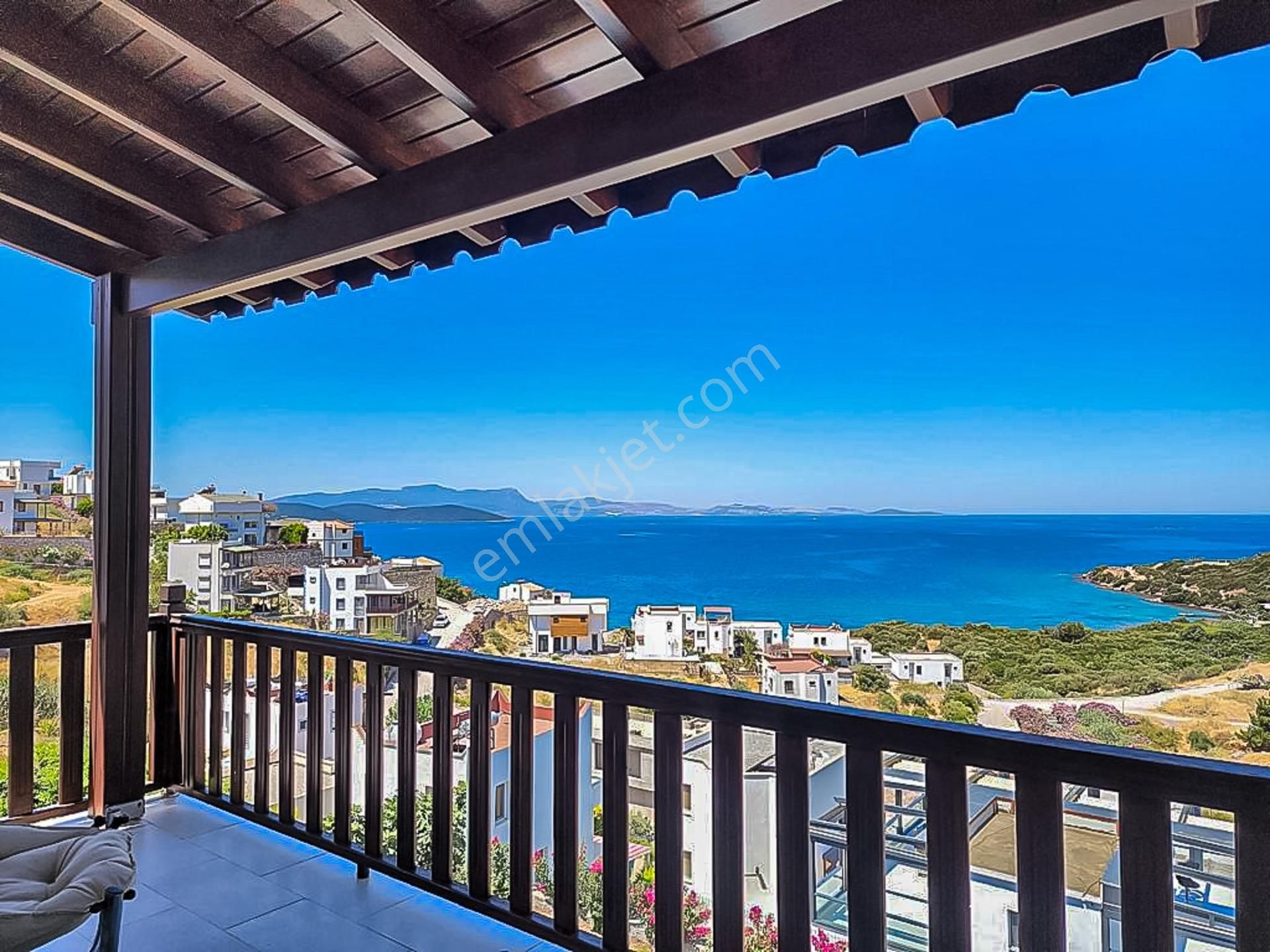 Adabükünde Harika Deniz Manzaralı Tripleks Villa - Görsel 9