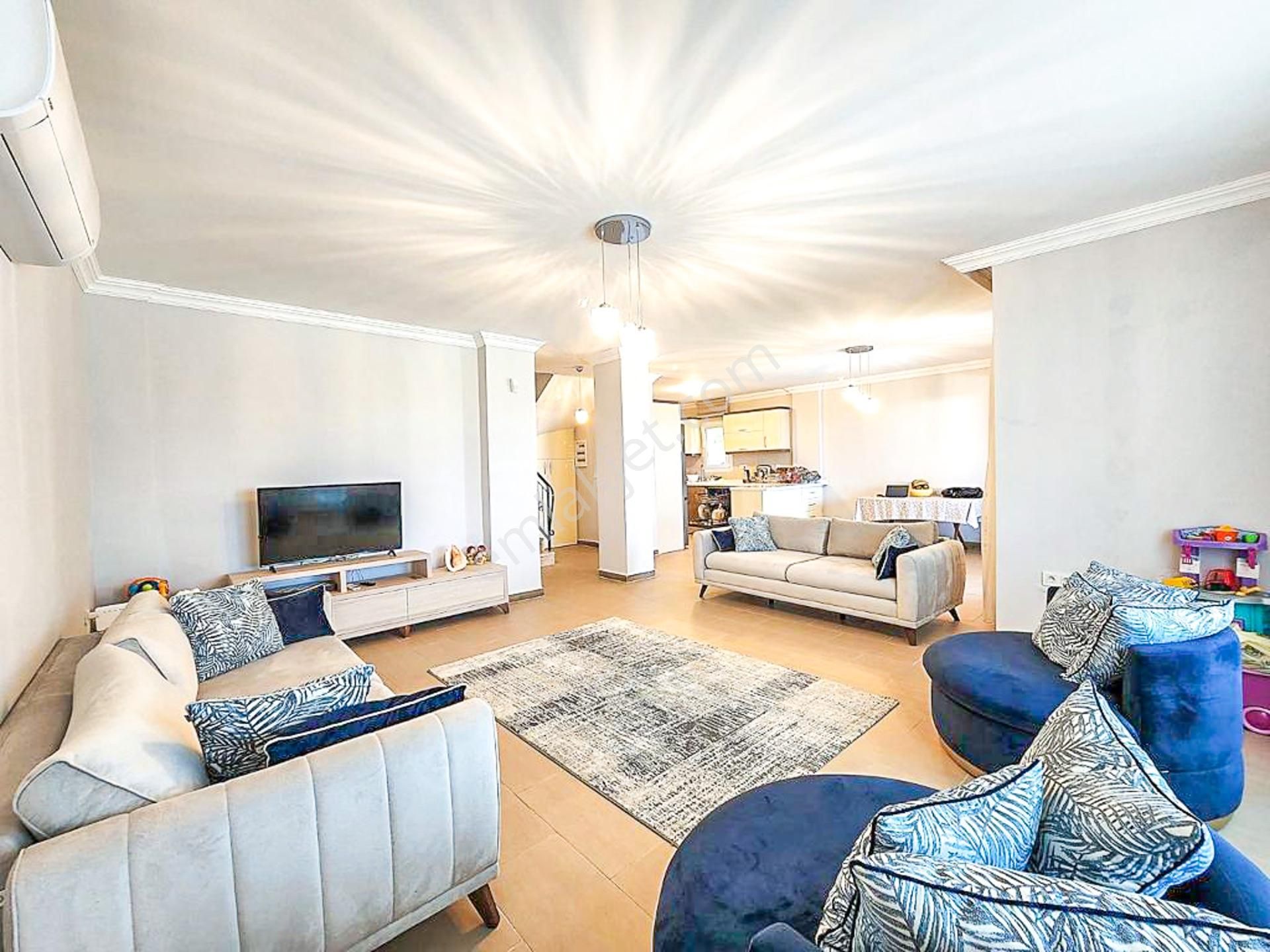 Adabükünde Harika Deniz Manzaralı Tripleks Villa - Görsel 14