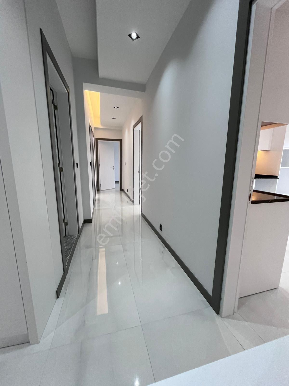 Çakmakta Satılık Lüxs Daire - Görsel 14