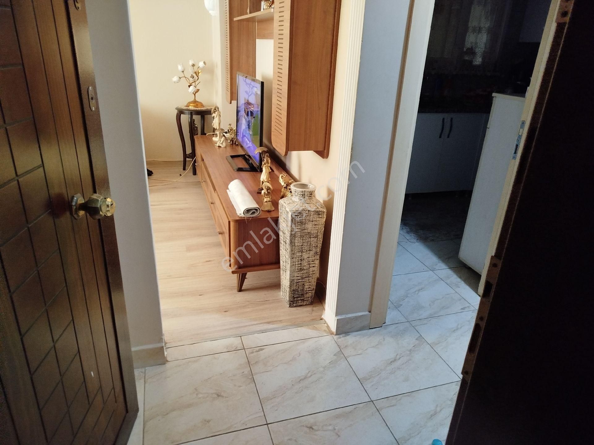 Fındıkzade Hüseyin Kazım Sokakta Masrafsız Daire - Görsel 2