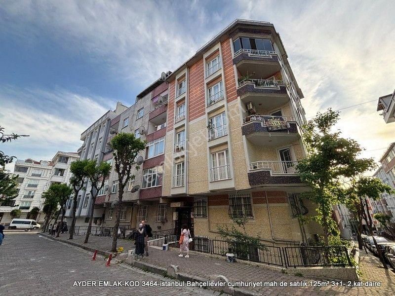 İstanbul Bahçelievler Cumhuriyet Mah De Satılık 125m² 3+1- 2.kat Daire