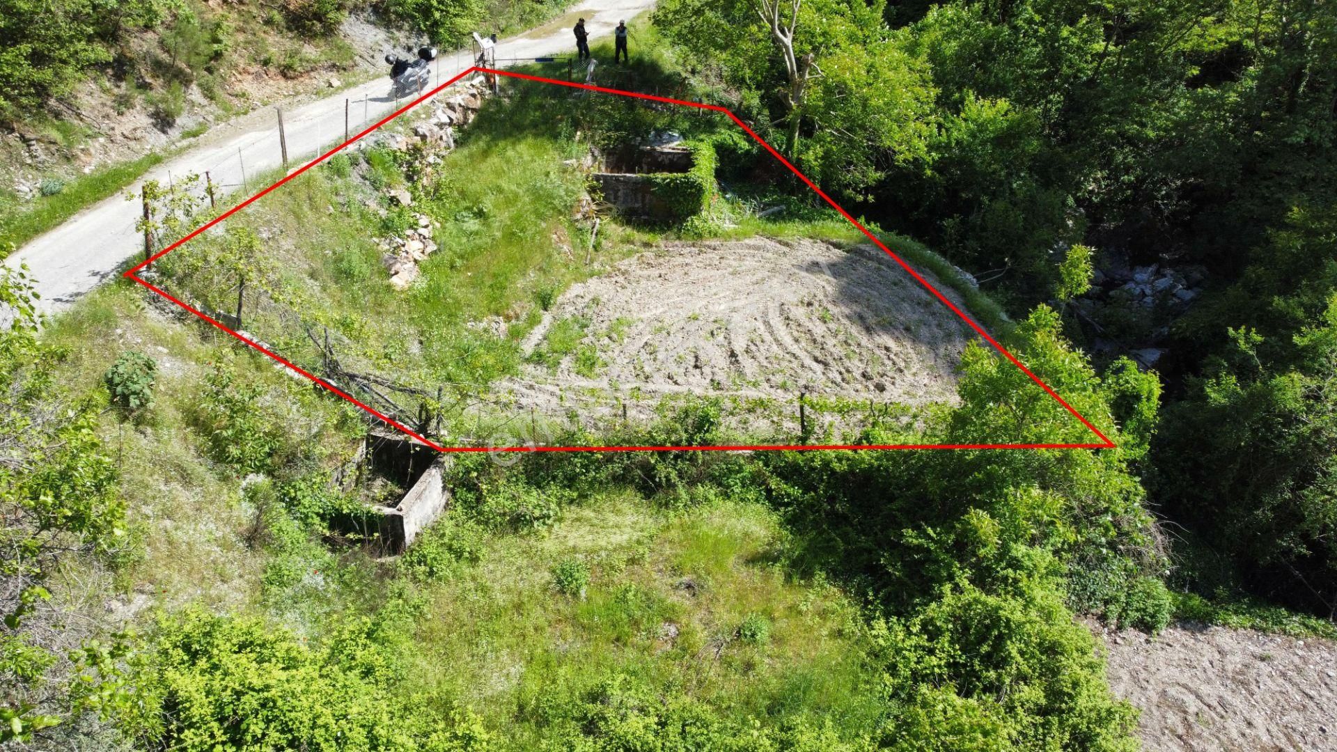 Akarsuya Komşu Mükemmel Fırsatta 185 M2 Hobi Bahçesi