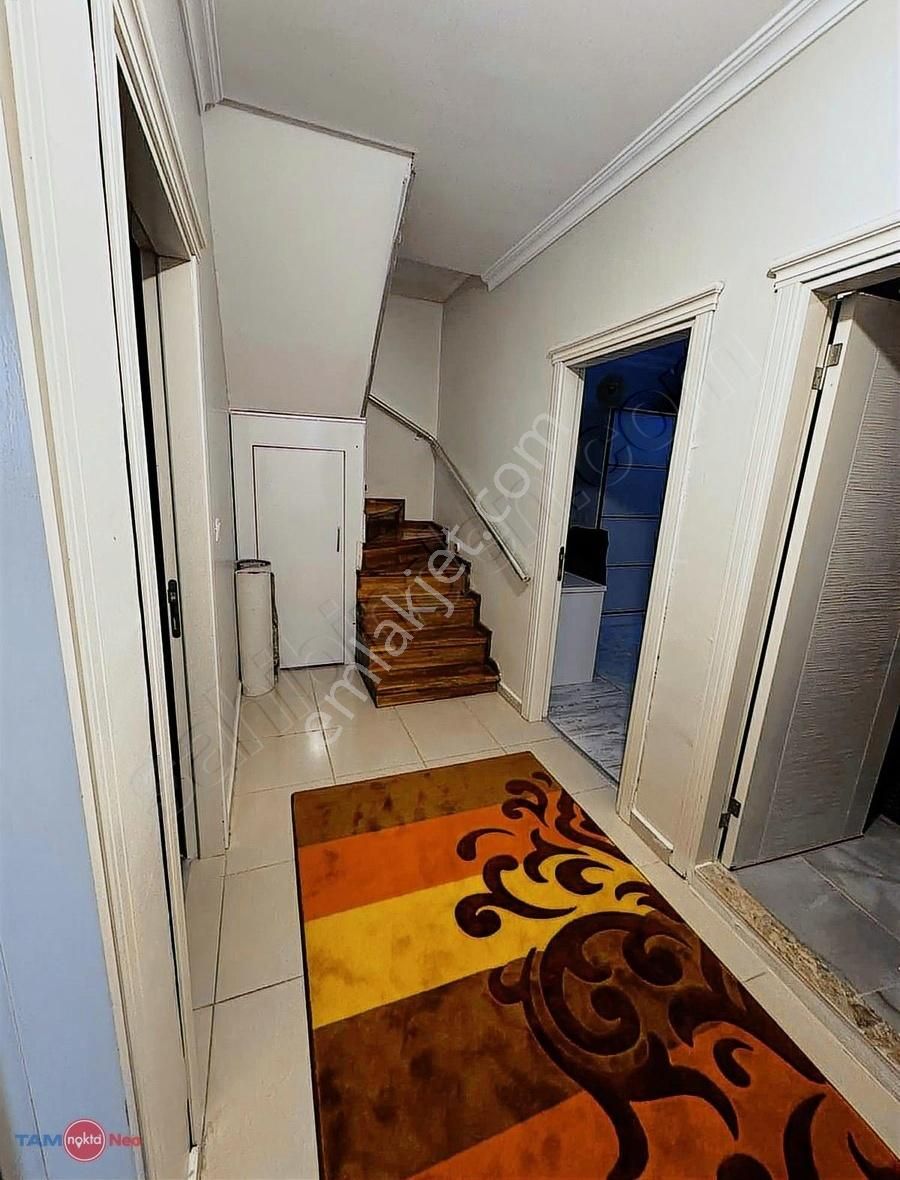 Gençlik Mahallesinde 238 M2 Geniş Bakımlı Ters Dublex