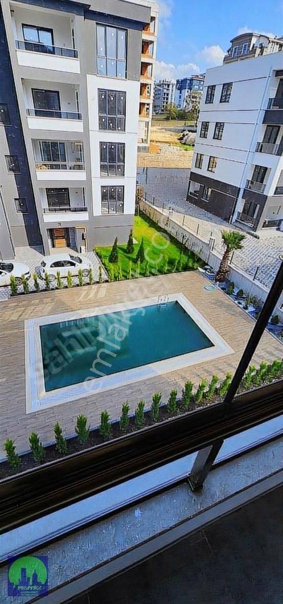 Bursa/nilüfer/30 Ağustos Zafer Mah.site İçerisinde Kiralık Daire