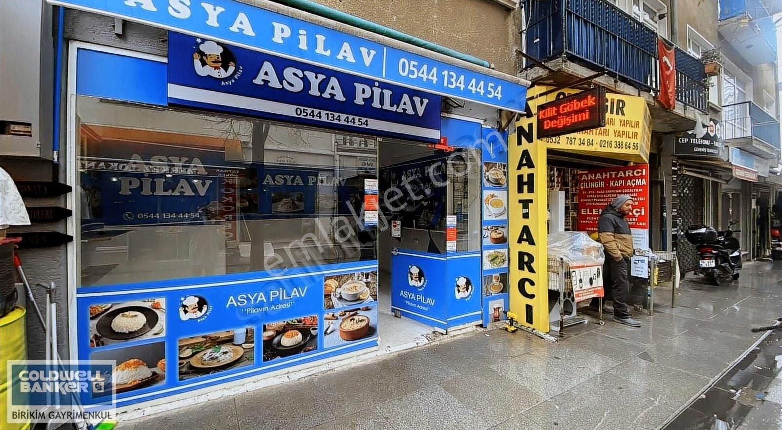 Maltepe Küçükyalı Cami Karşısında 25 M² Ticari Dükkan Fırsatı!