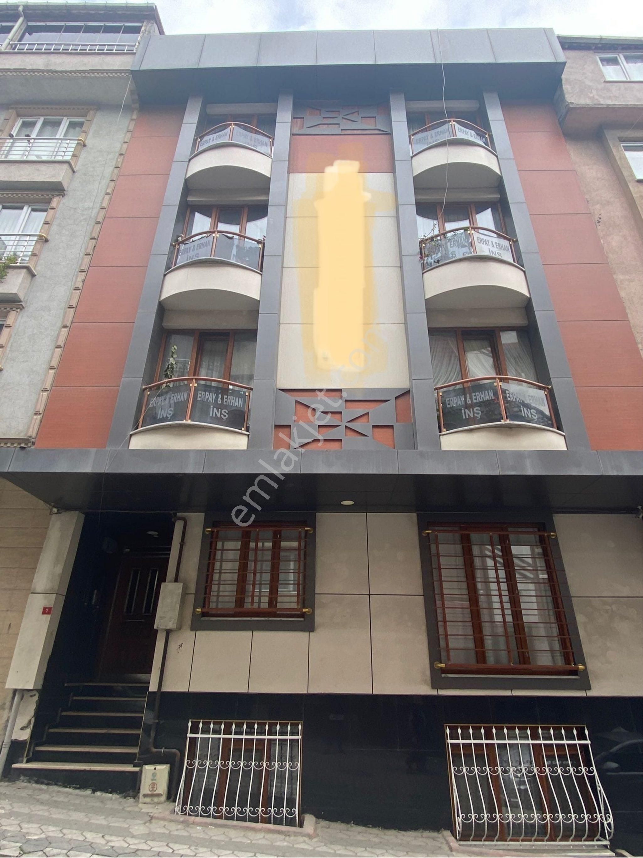 Zaferyapı Gayrimenkulden Satılık Daire 1.kat 130m2 Tranvaydibi 8yaş İstanbul Sultangazi Cebeci Mahde
