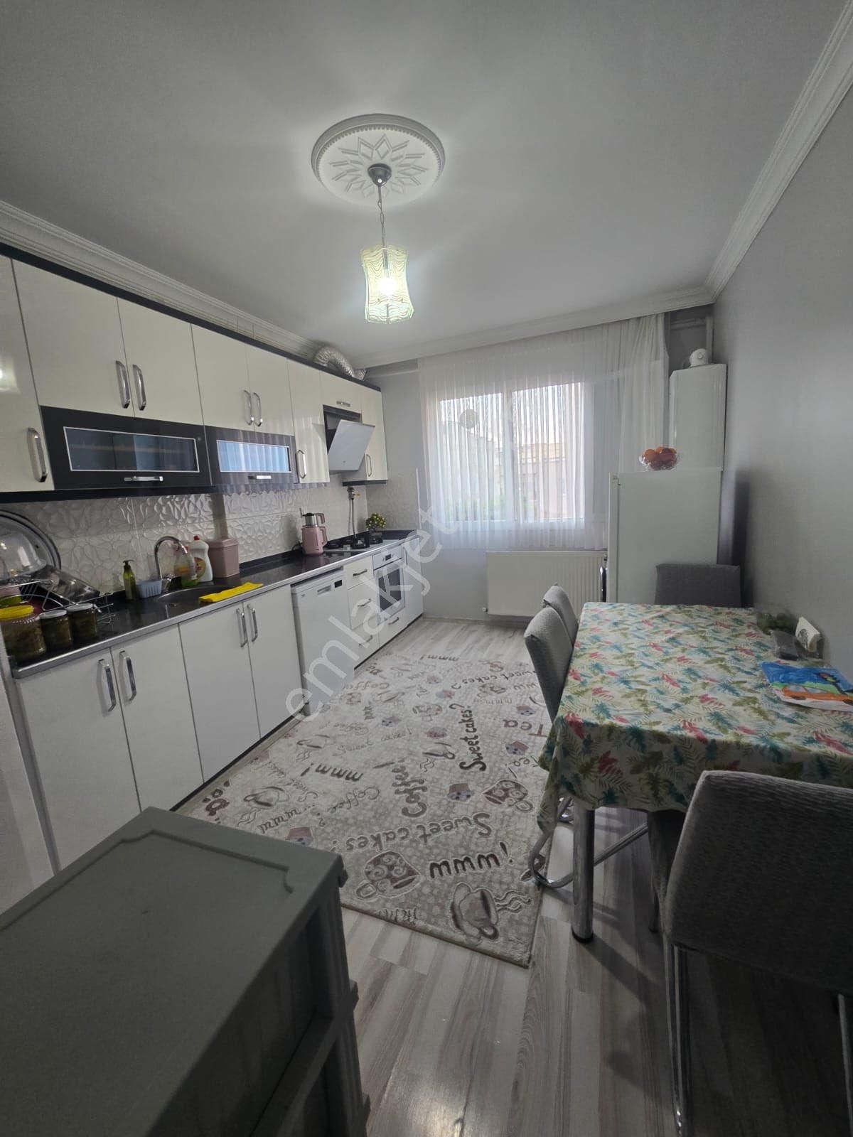 Yörük Emlaktan Satılık Turan Mahallesinde 2+1 110 M2 Daire
