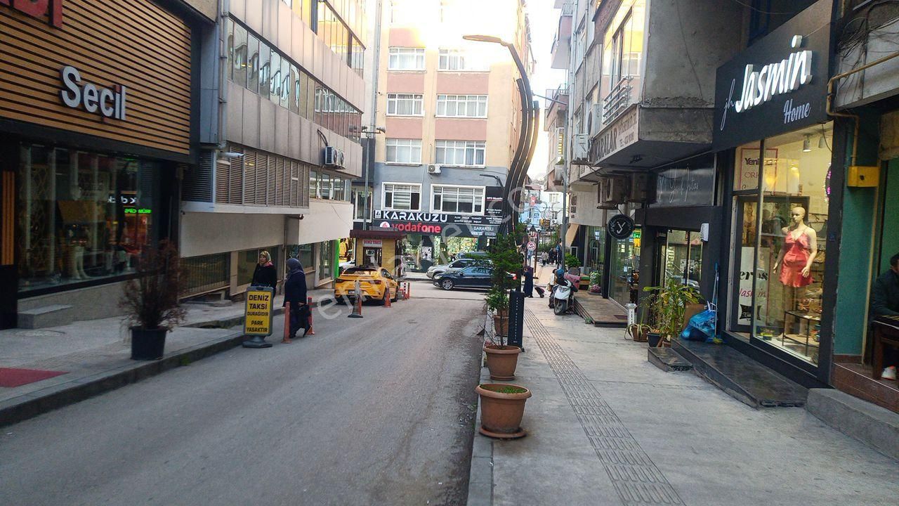 Dolunay Emlaktan - Şehiriçi Fırsat Daire!
