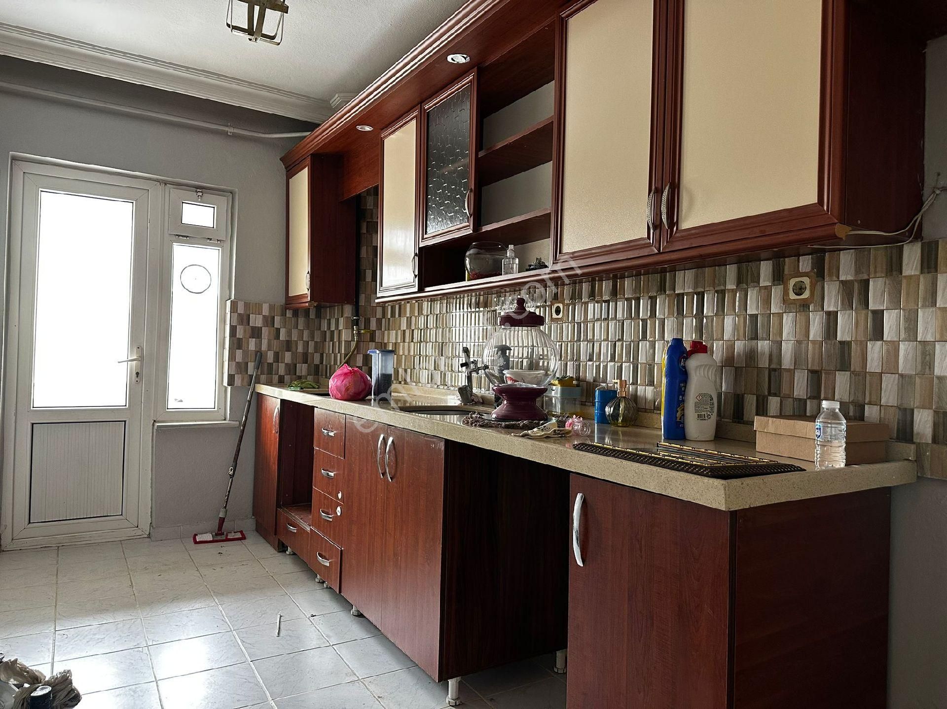 Tekirdağ 100 Yıl Üst Yolda 3+1 Satılık Daire