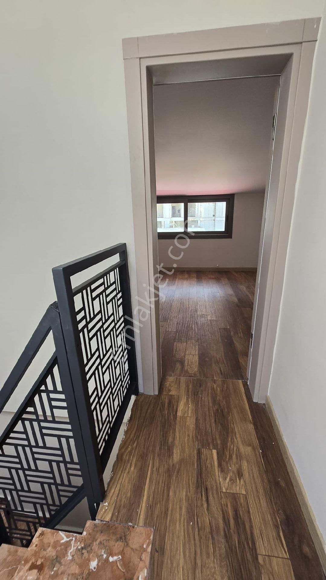 Kuşadası'nda Denize 100 M Mesafede 4+1 Villa - Görsel 14