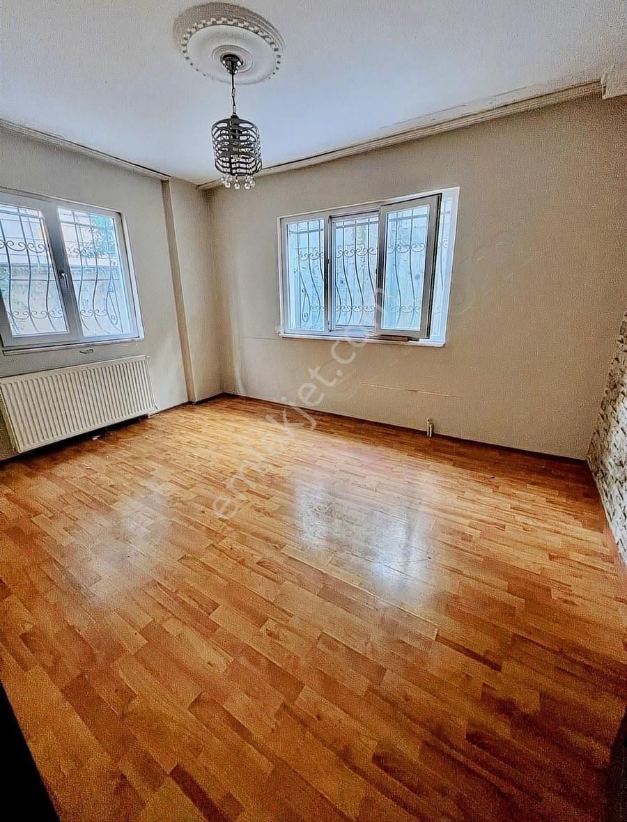 Avcılar Cihangir Mahallesinde 2+1 Kışbahçeli Satılık Daire