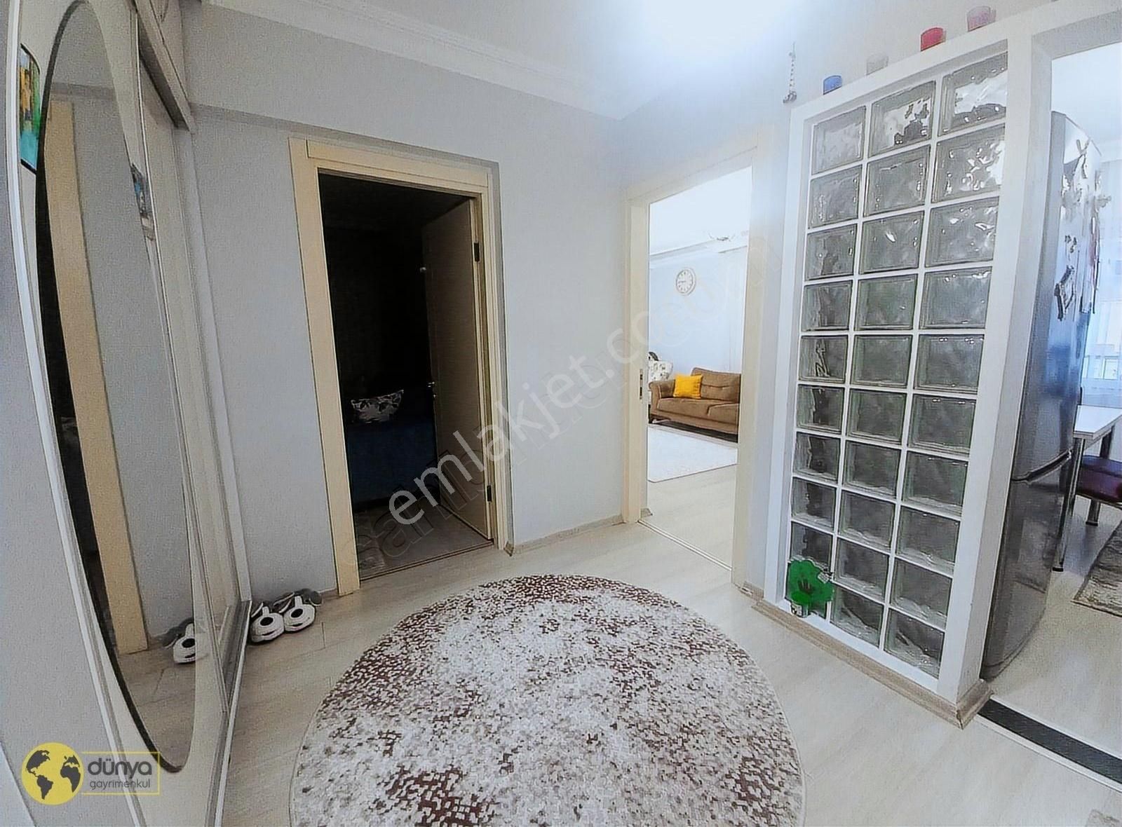 Esenler'de, Site İçerisinde ,kullanışlı 3+1 Daire;