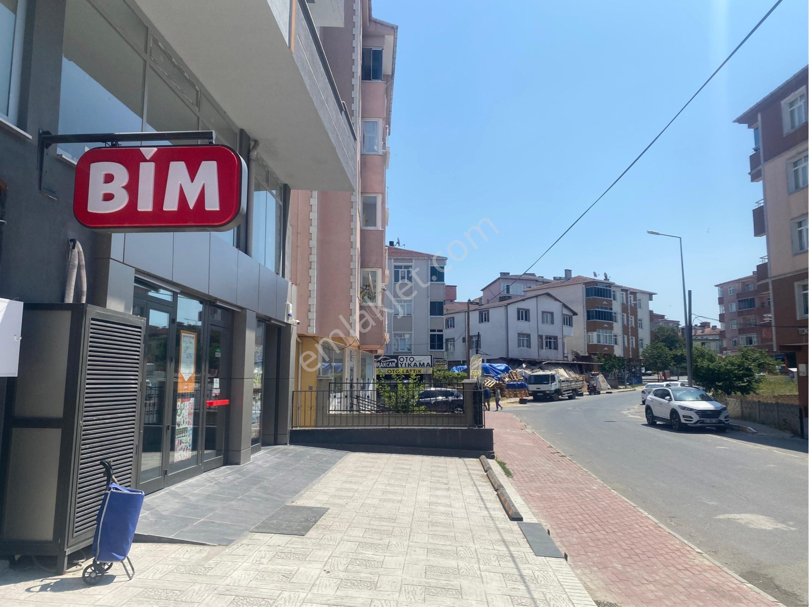 Kapaklı Vatan Caddesinde Satılık 500m2 Dükkan