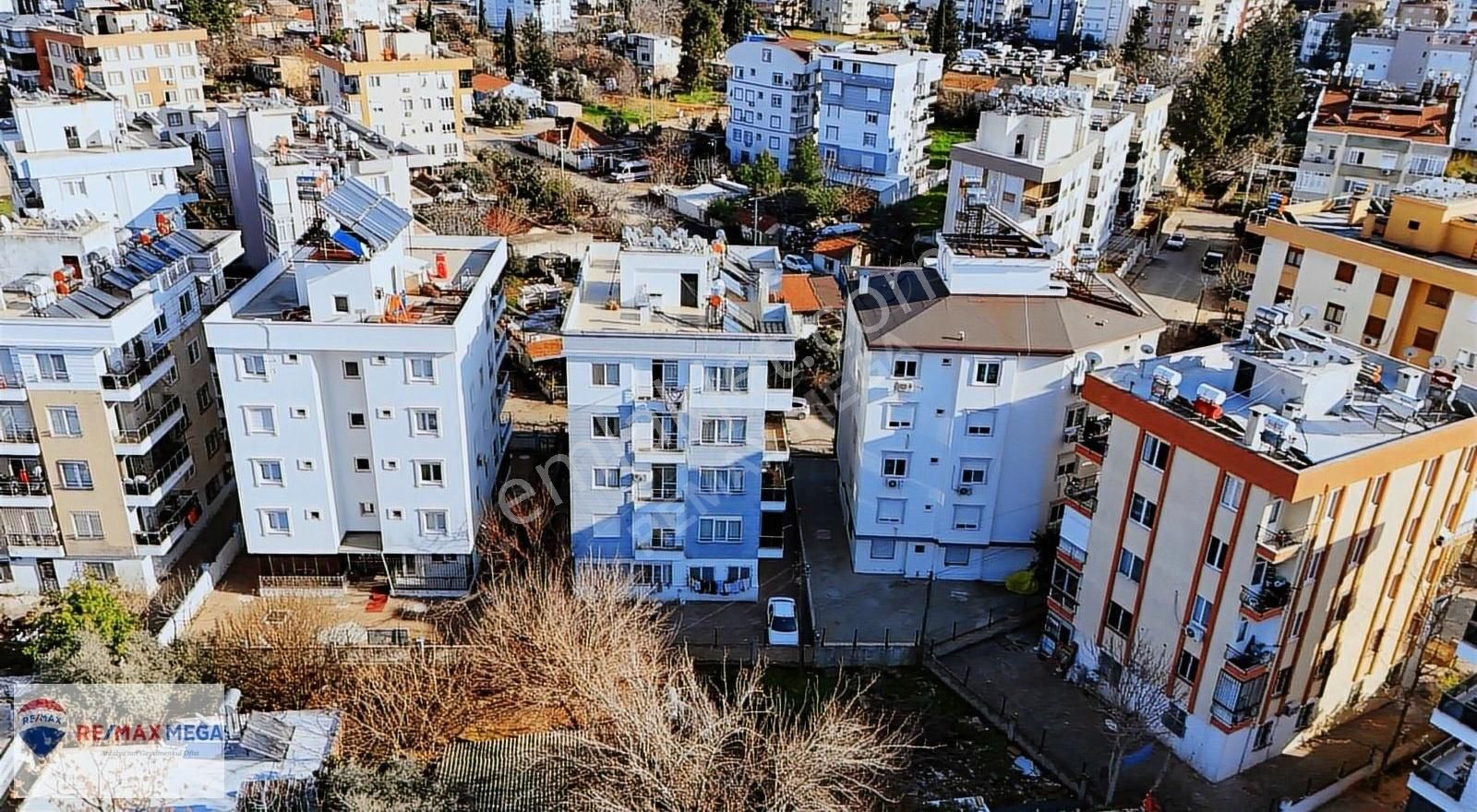 Muratpaşa Kızılarık Mahallesi'nde 3+1 Kiralık Daire