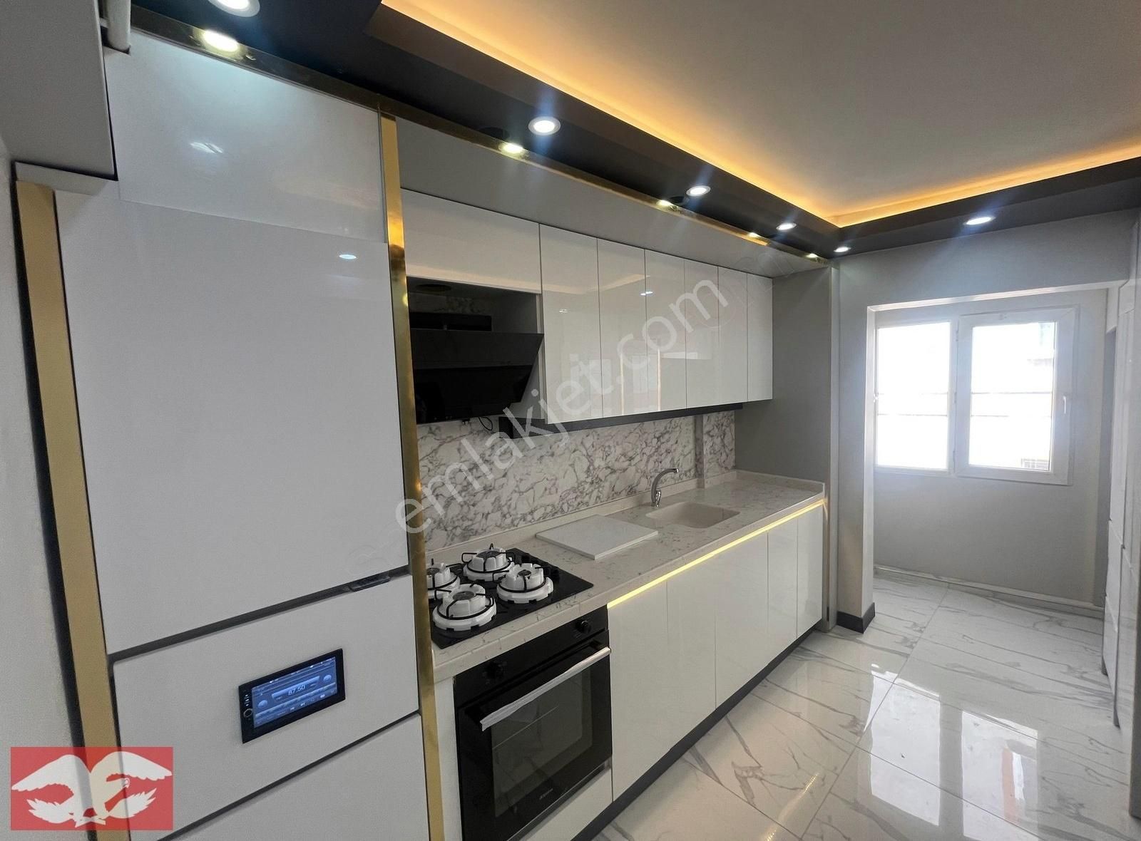 M.çakmak Mah. Kat Konumunda Bağımsız Salon Full+full 2+1 Fırsat!