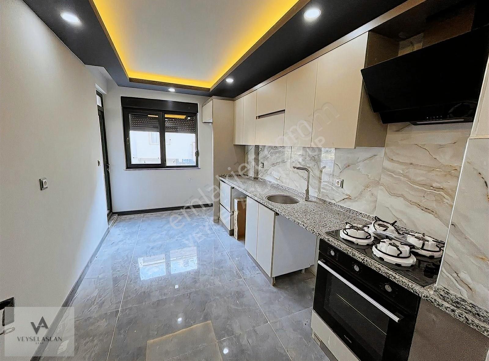 Varsak_karşıyaka_2+1_havuzlu_site_içerisinde_sıfır_lüx_daire
