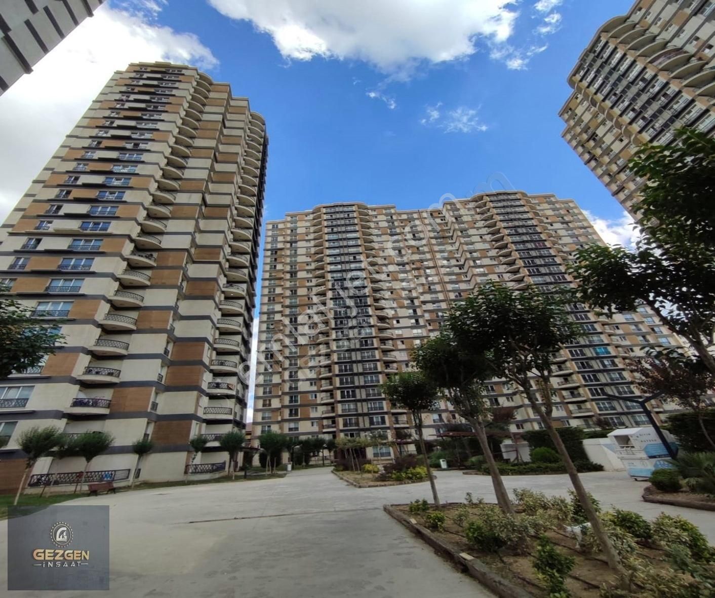 Esenyurt Talatpaşa Mahallesinde Site İçinde 1+1 Satılık Daire