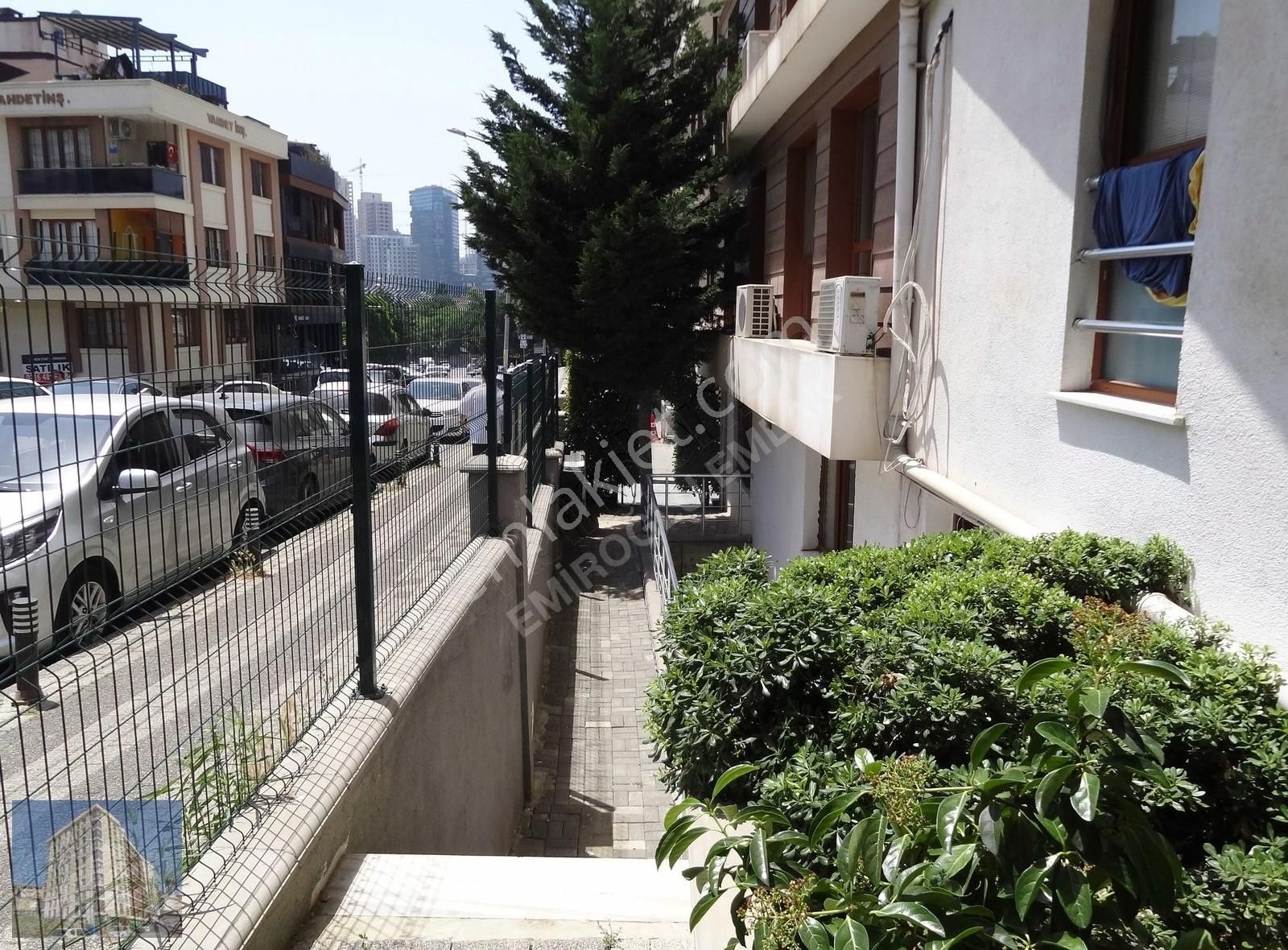 Ünalan Metro-metrobüs Yakını Satılık Teraslı Dubleks Daire 3+1 - Görsel 29