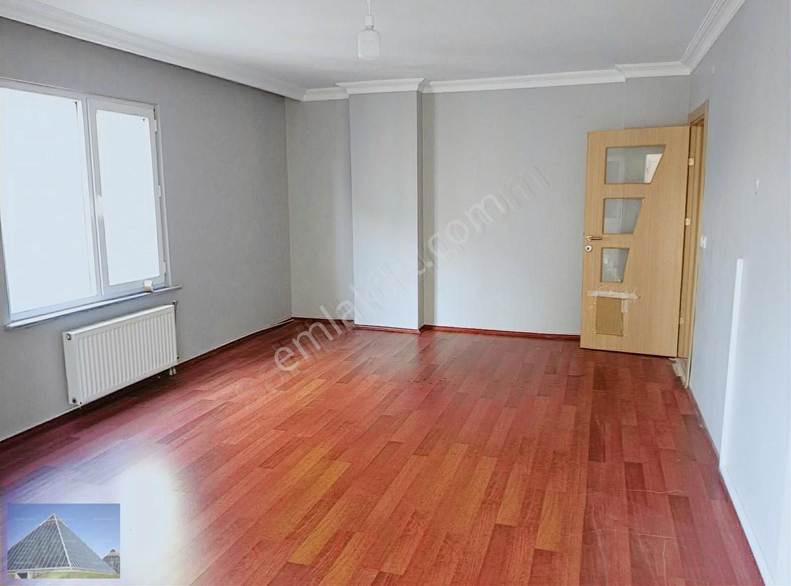 Muhittin Mahallesi'nde Kiralık Ara Kat 3+1 135m2 Daire
