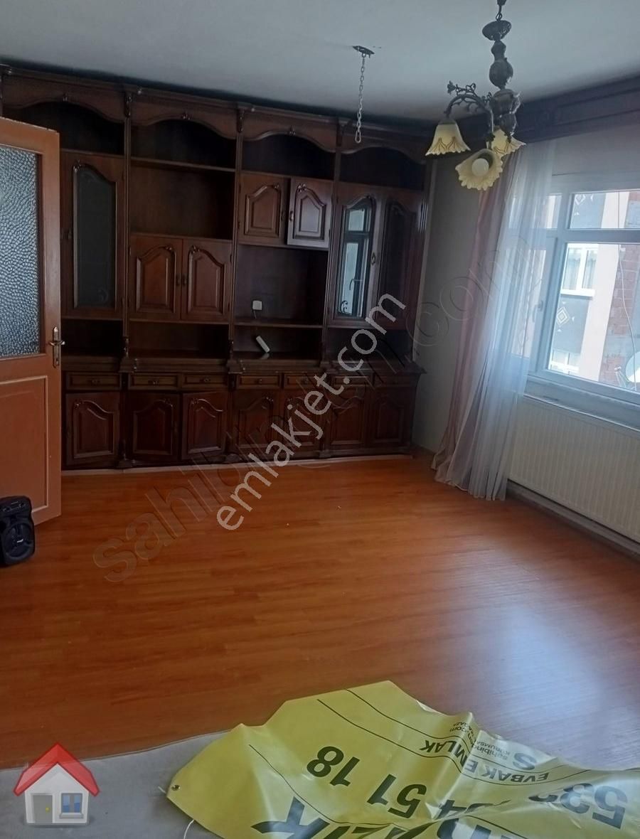 Kağıthane Ortabayırda 100m2 2+1 Geniş Ferah,harika Lokasyonda
