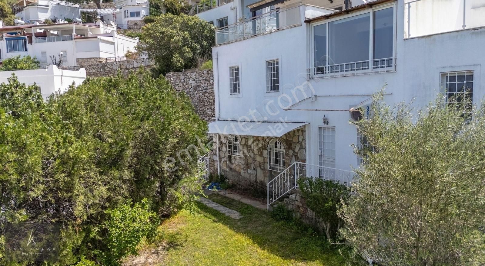 Bodrum Torba'da Satılık Panaromik Manzaralı İkiz Dubleks
