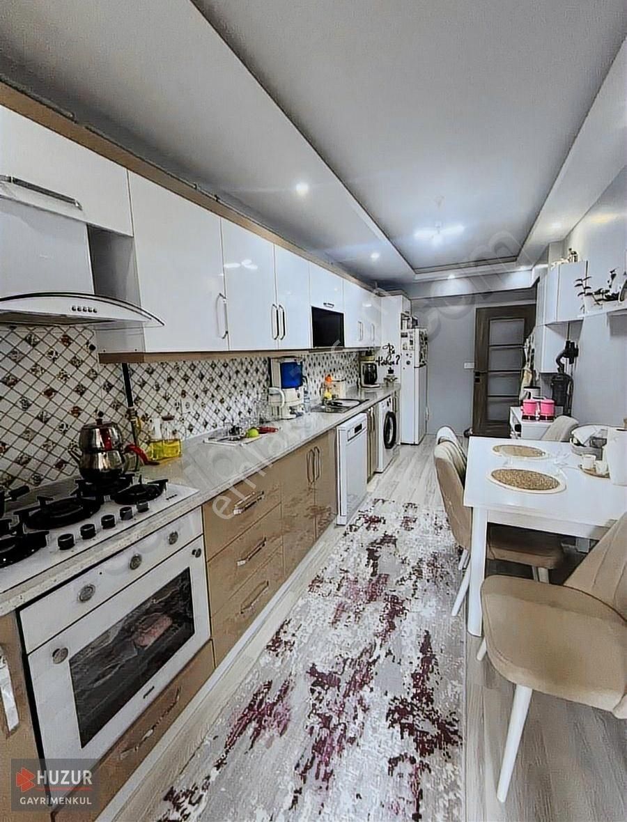 Huzur'dan Şeyhsinan Mahallesinde 3+1 7 Yaşında Satılık Daire