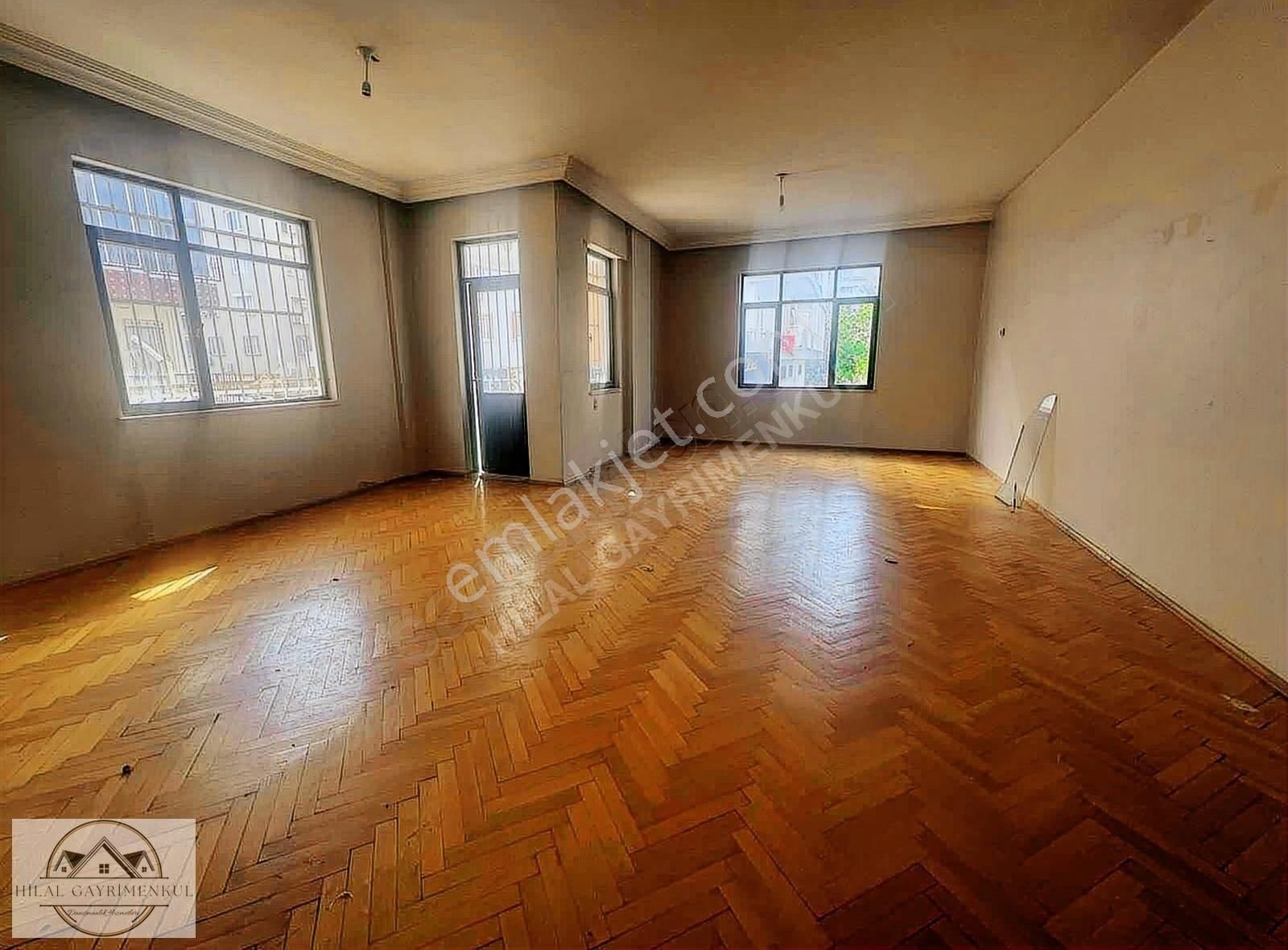 Hilal Gayrimenkul'den Antalya Lisesi Arkası Asansörlü 150m2*3+1*