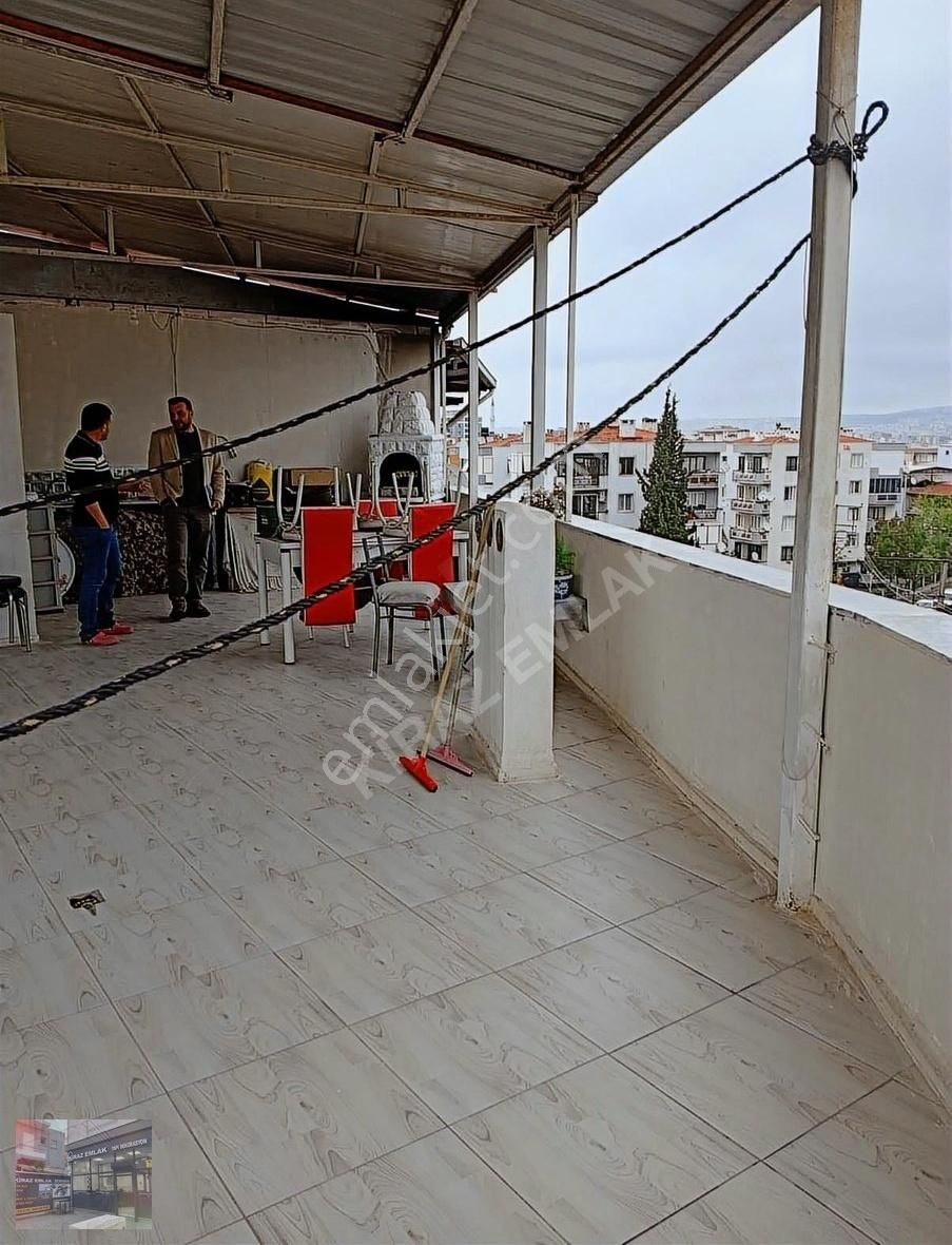 Buca Göksu Mah 2+1 Dogalgazli Teraslı Açık Mutfak Daire
