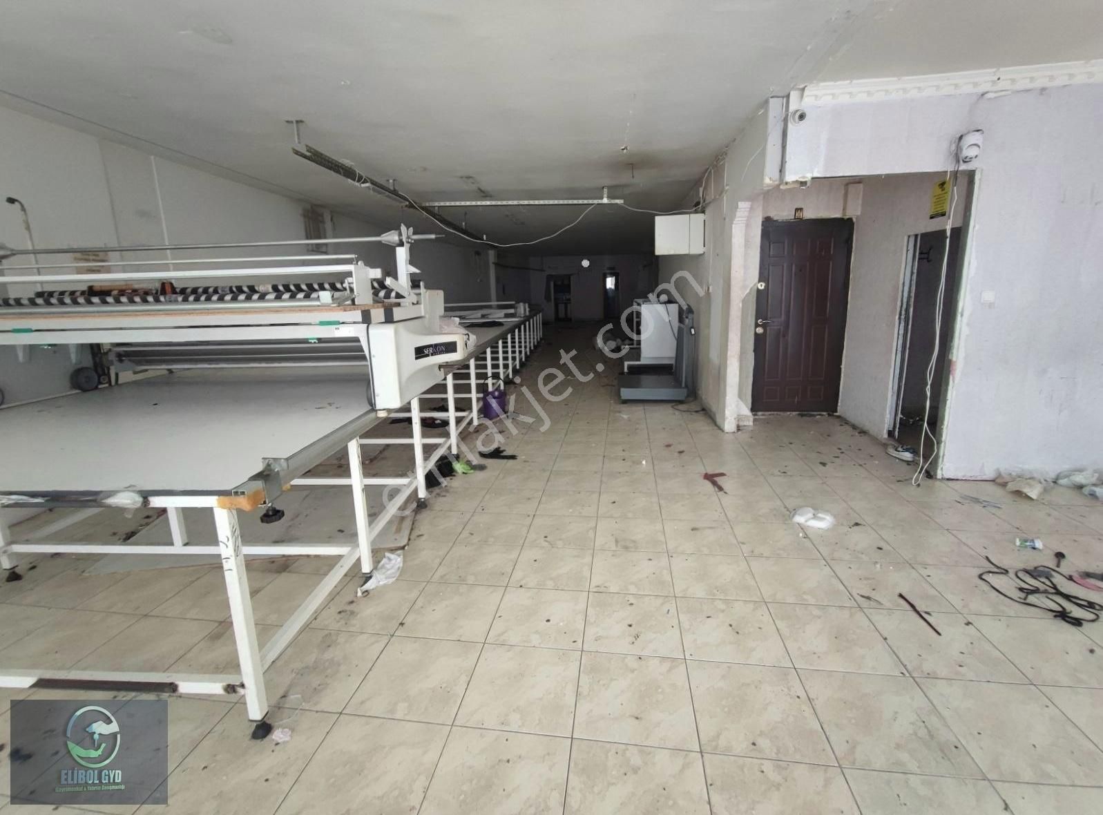 Cadde Üstü, 300 M² Asansörlü, Tek Parça Kiralık İşyeri