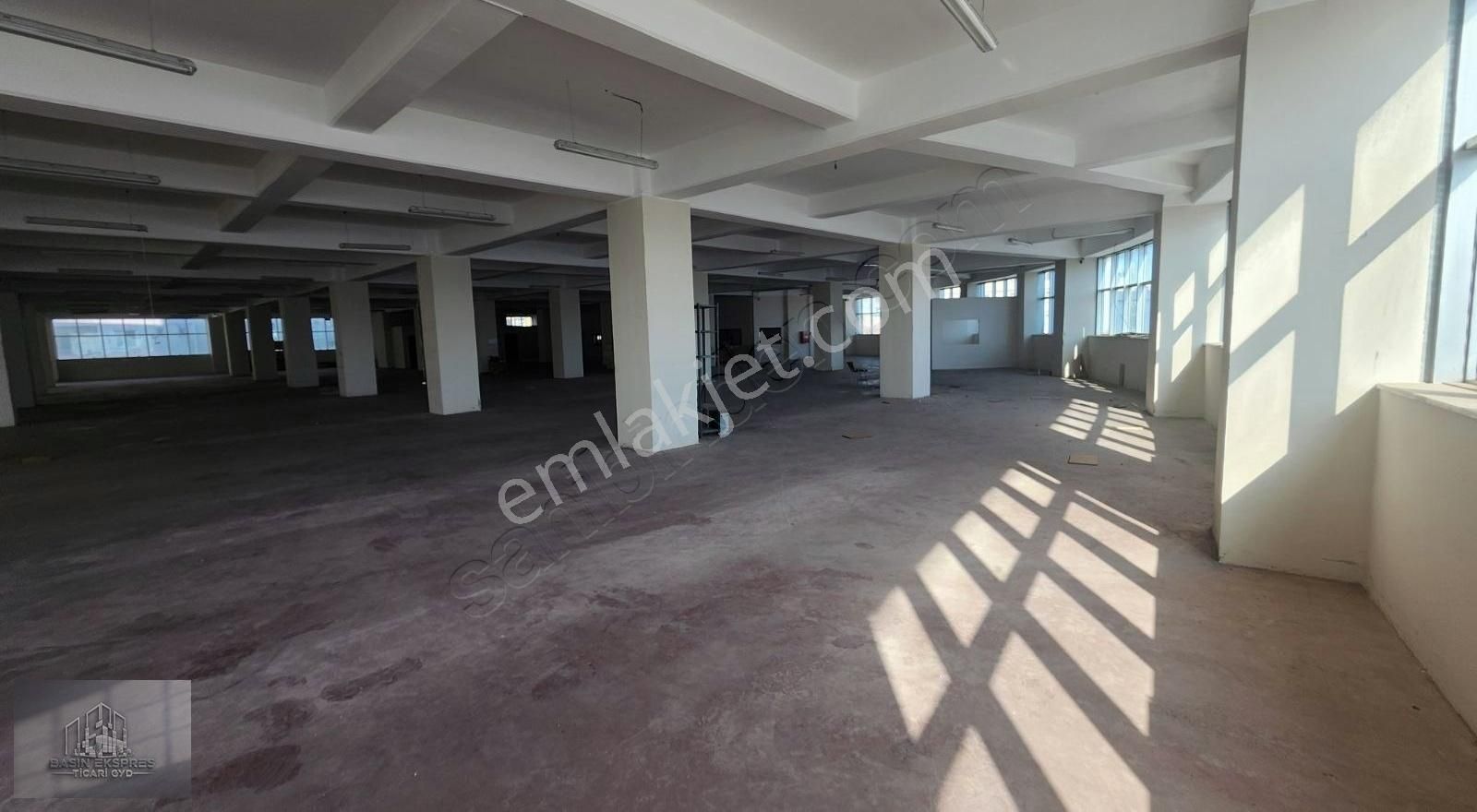 Sulyapıdan İş Hanında Tek Kat 3000 M2 İskanlı İş Yeri - Görsel 10