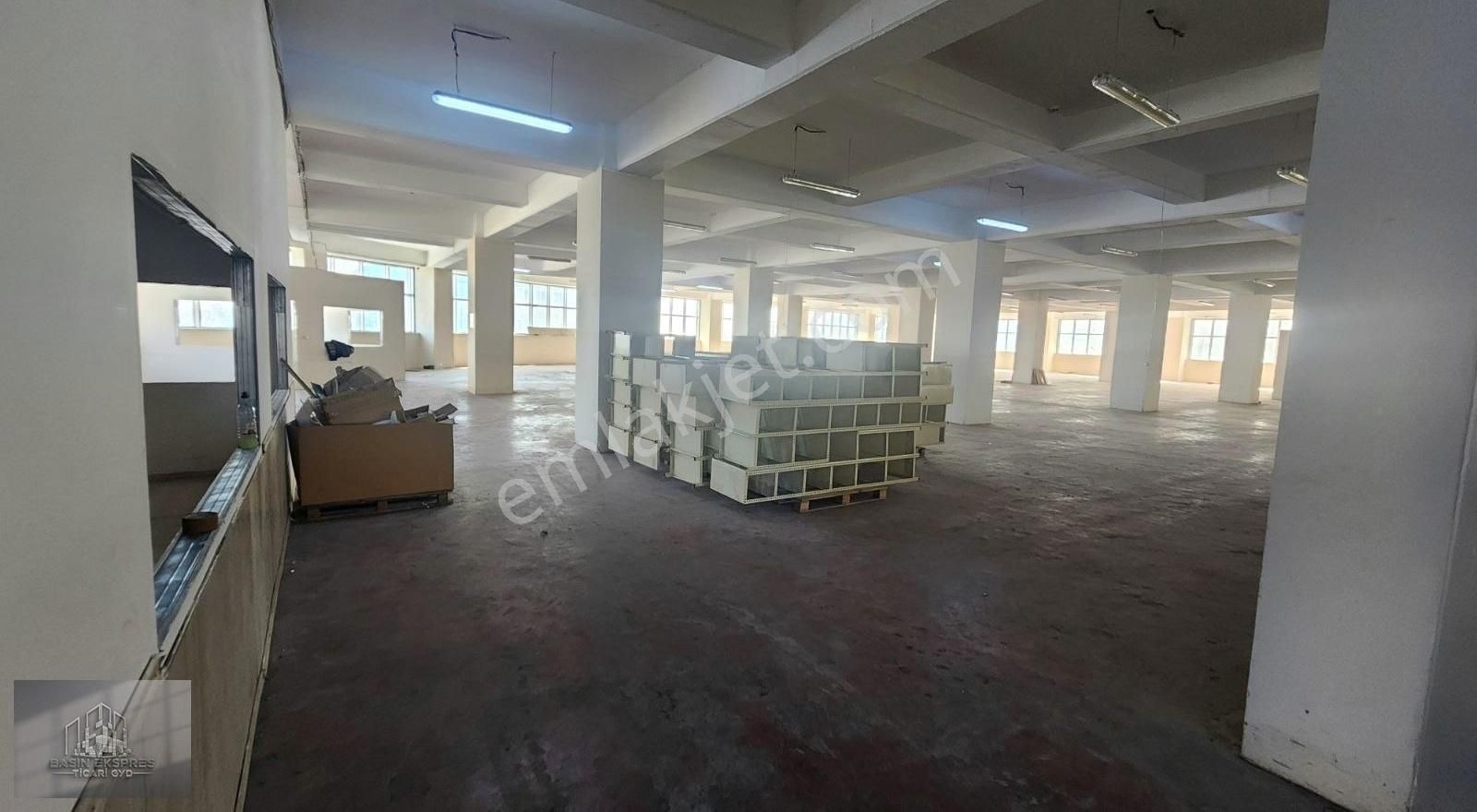 Sulyapıdan İş Hanında Tek Kat 3000 M2 İskanlı İş Yeri - Görsel 30