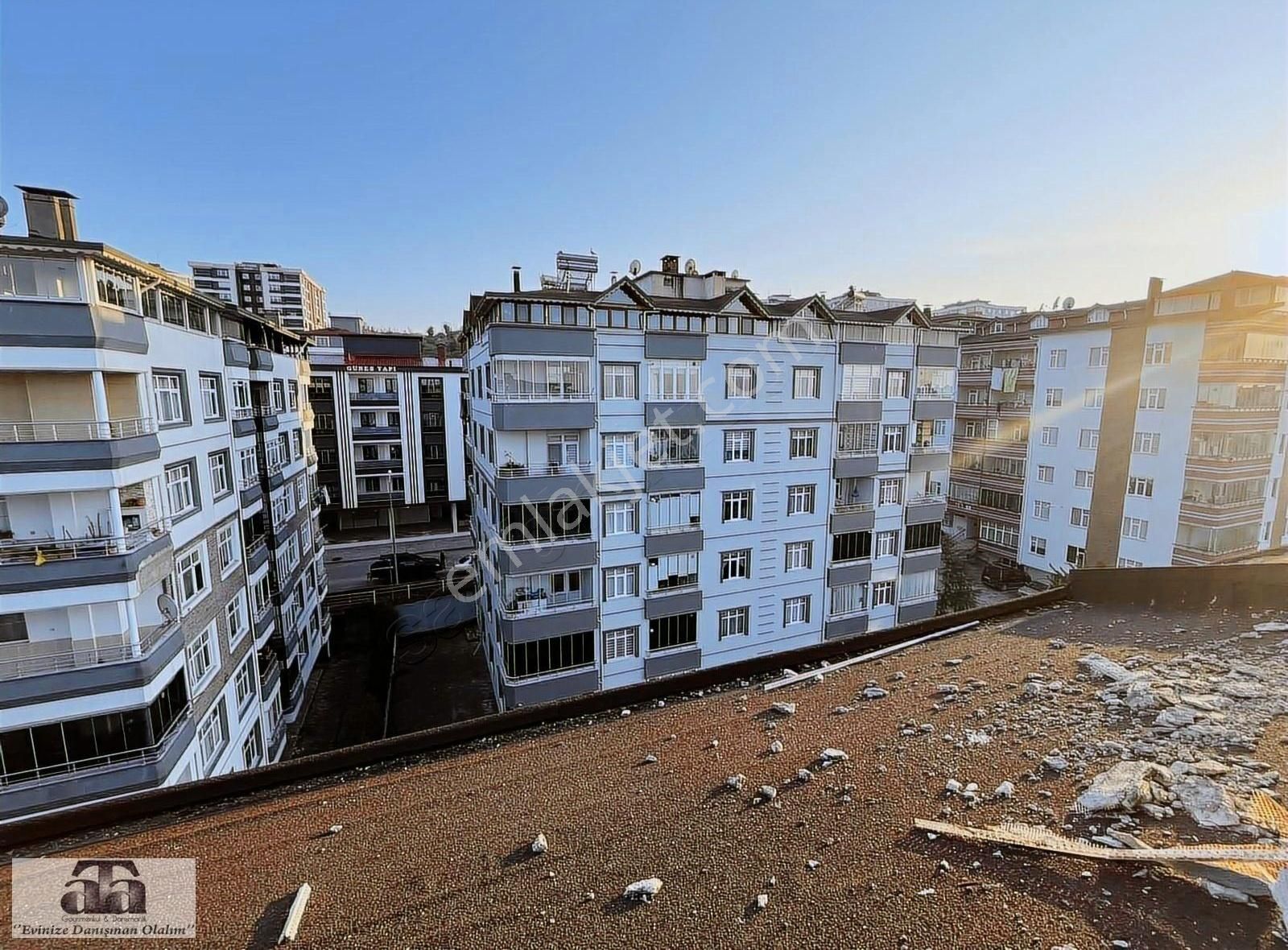 Ünye Atatürk Mahallesinde Deniz Manzaralı Satılık Dubleks Daire