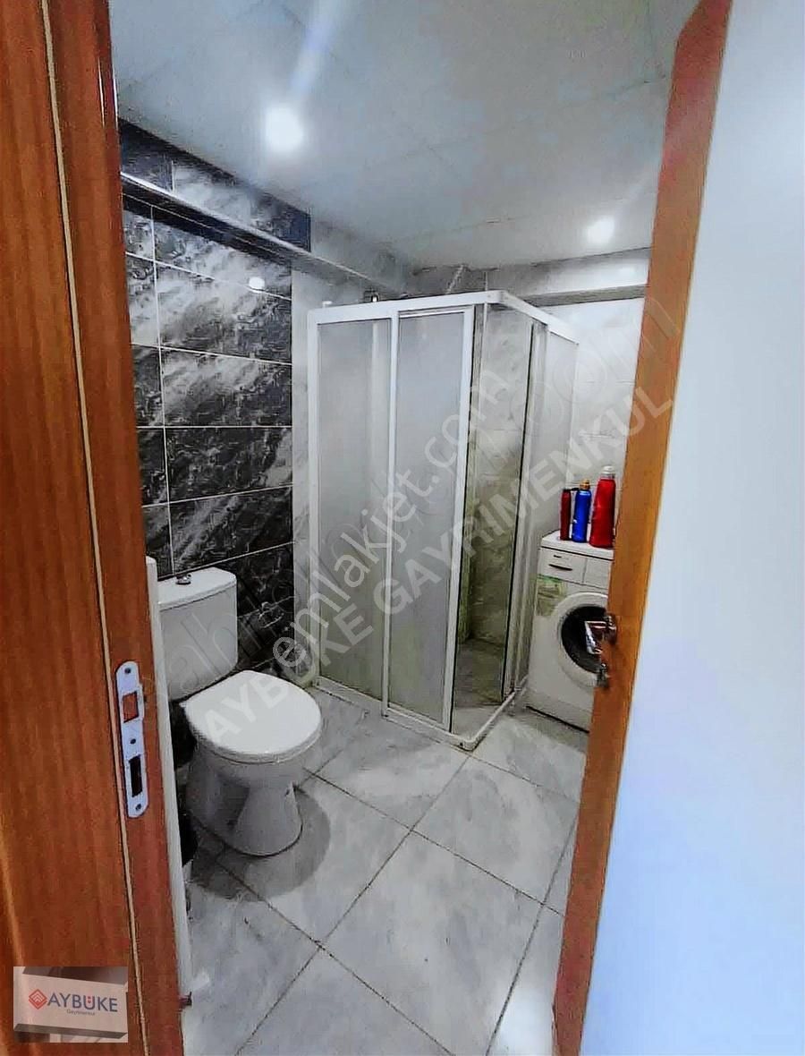 Zeytinköy'de 1+1 Eşyalı Kiracılı Apart - Görsel 2