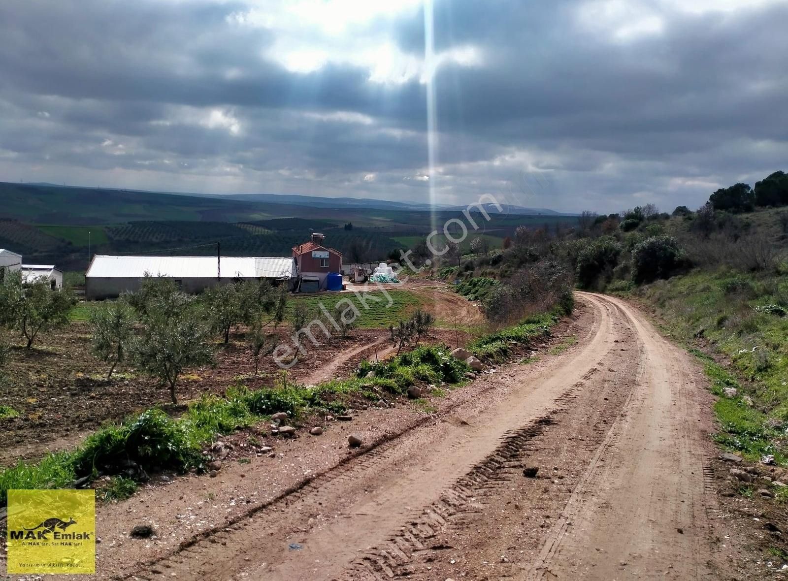 ꧁mak Emlak'tan ꧂şirinçavuş Mahallesine Satılık Arazi S2754